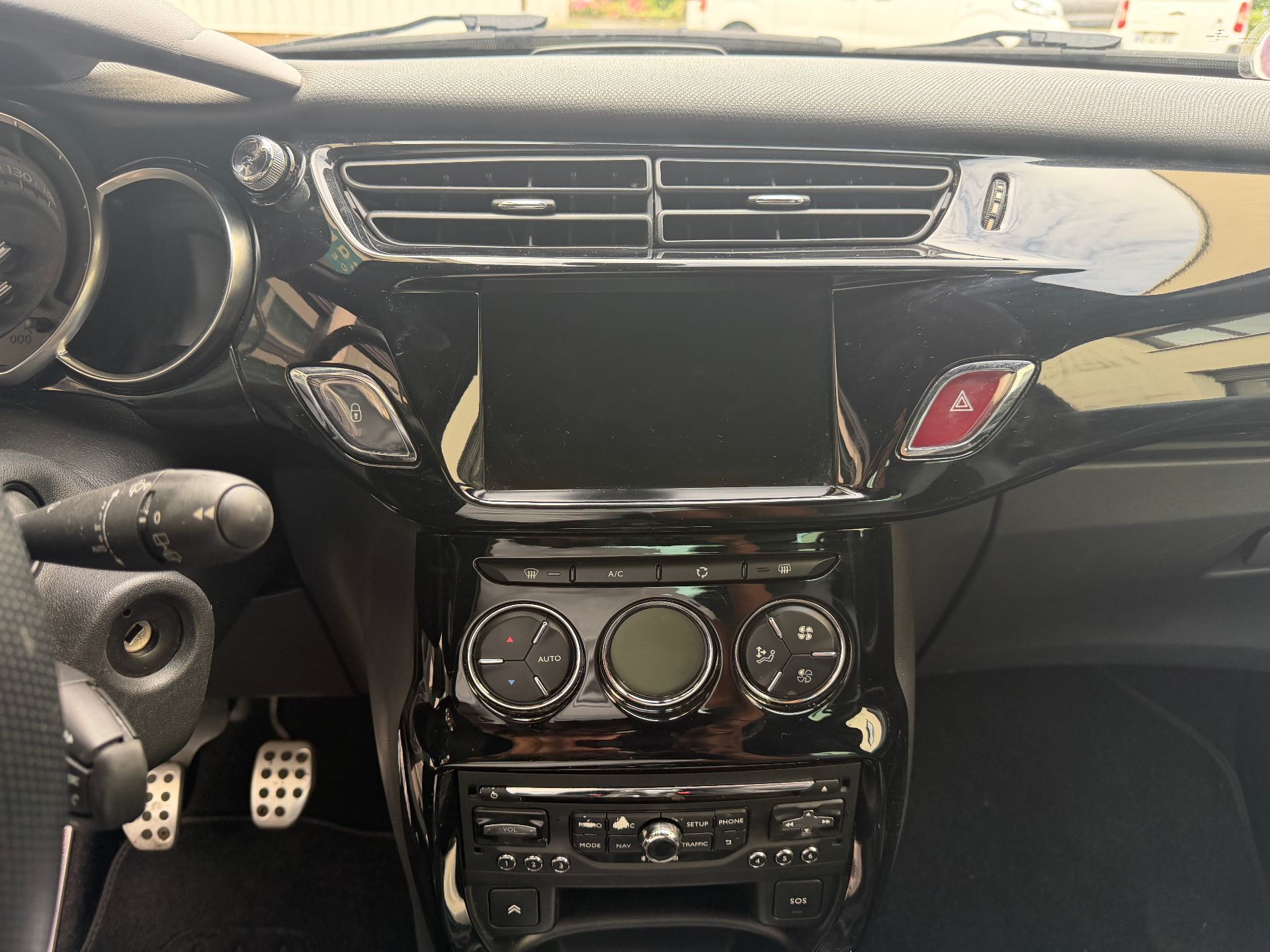 Citroen DS3 “Just mat” – 6 990 €
