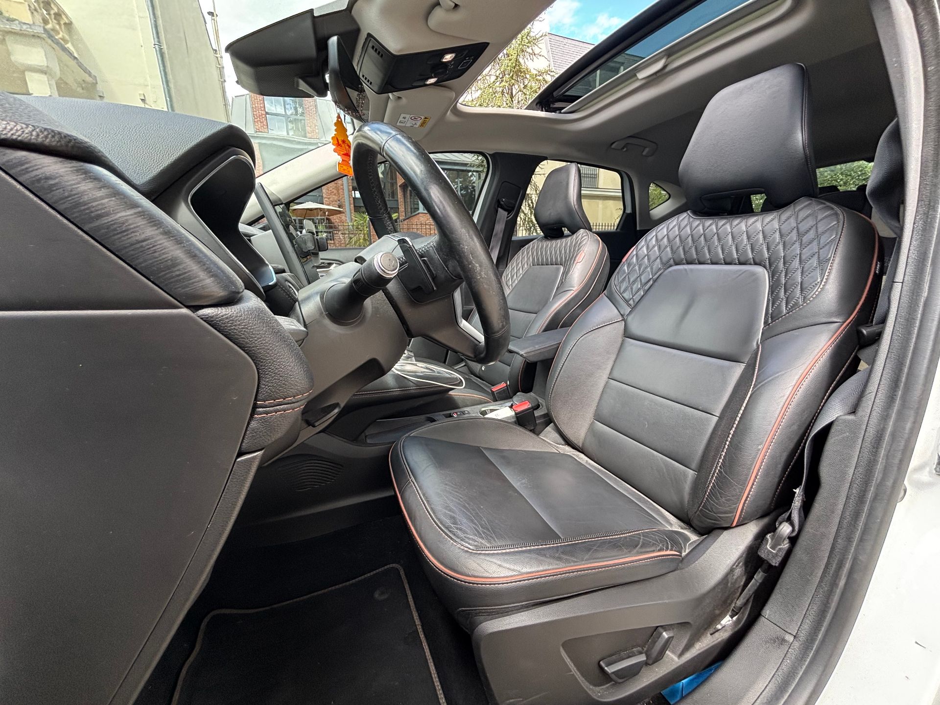 Renault Captur 1,5L DCI INITIAL PARIS II 1.5 Blue dCi DPF EDC7 S&S 115 cv Boîte auto
