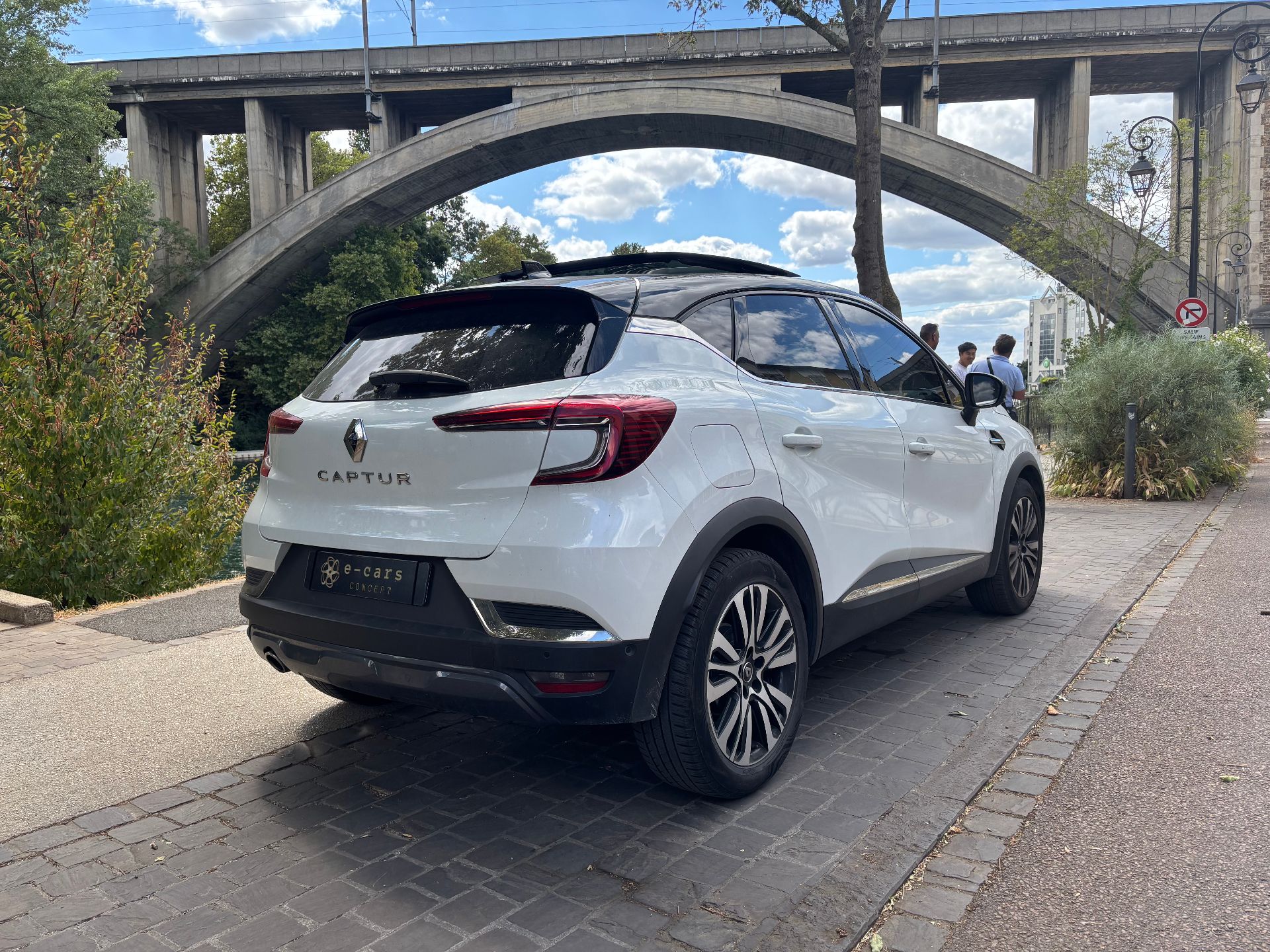 Renault Captur 1,5L DCI INITIAL PARIS II 1.5 Blue dCi DPF EDC7 S&S 115 cv Boîte auto