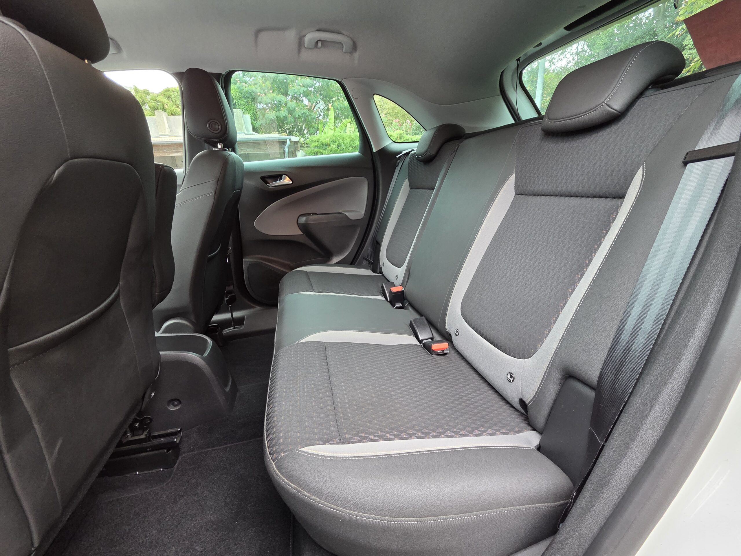 OPEL CROSSLAND X – 1.5 BlueHDI 102ch BVM6 ÉLÉGANCE
