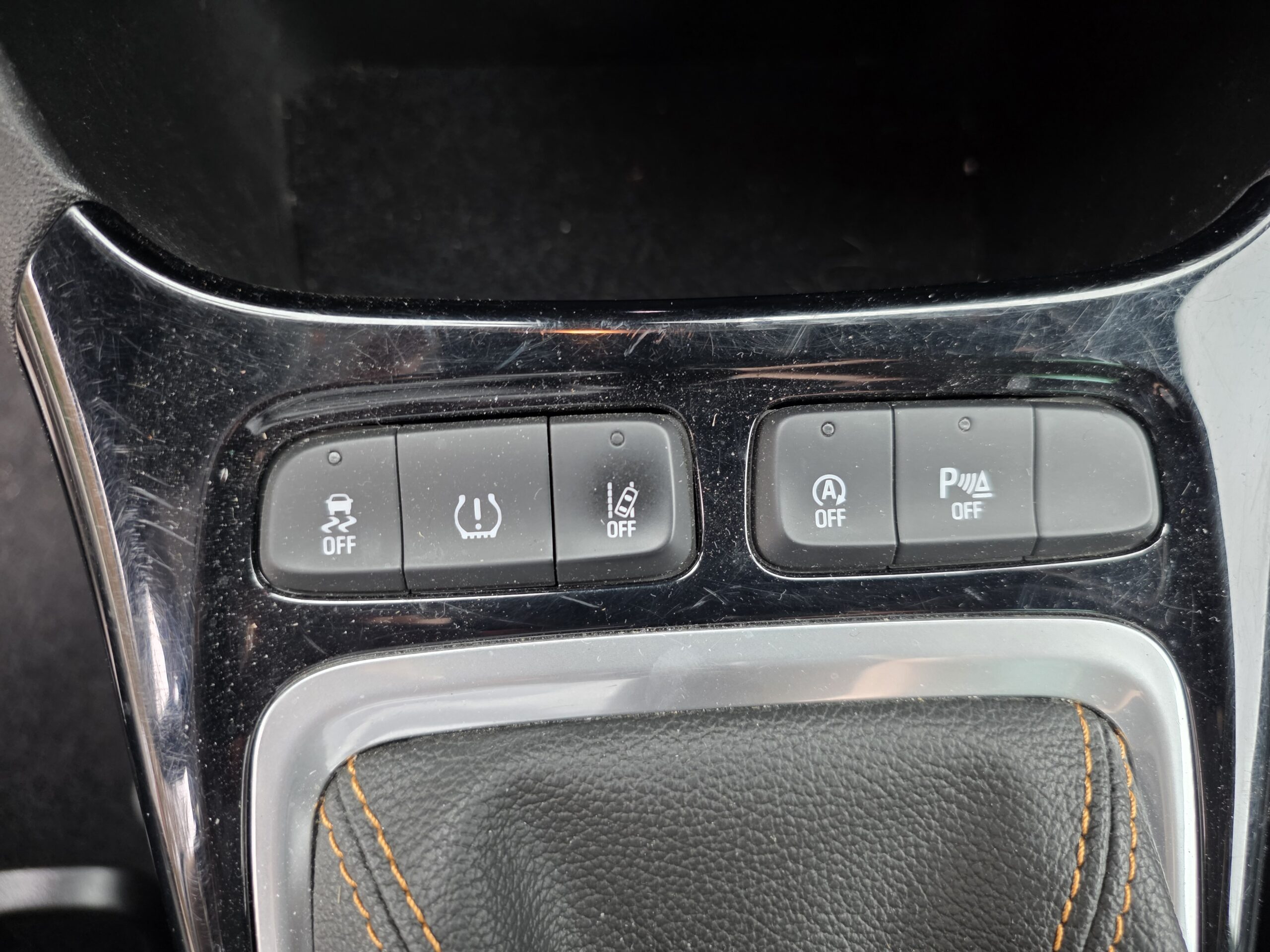 OPEL CROSSLAND X – 1.5 BlueHDI 102ch BVM6 ÉLÉGANCE