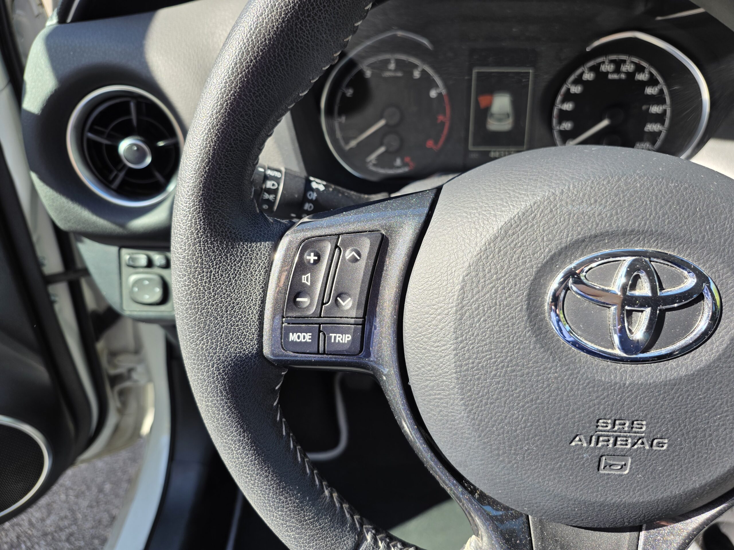 TOYOTA YARIS Y20 – 1.0 VVT-i 72ch