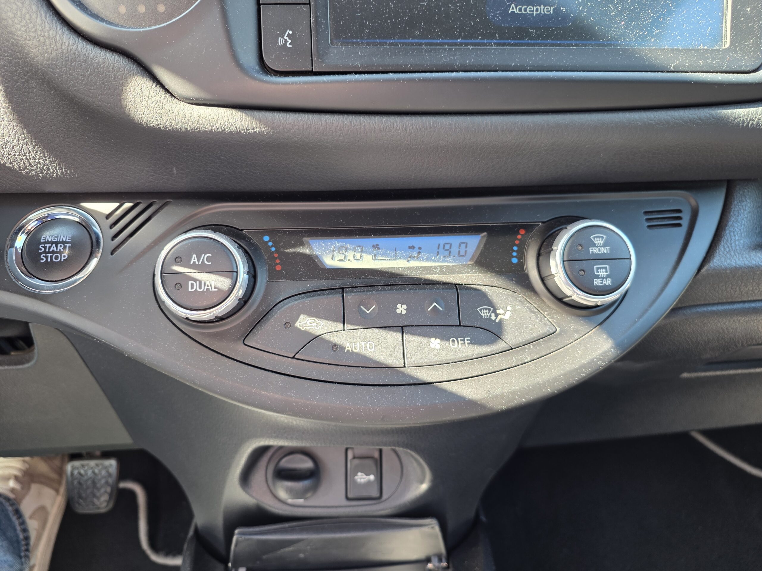 TOYOTA YARIS Y20 – 1.0 VVT-i 72ch