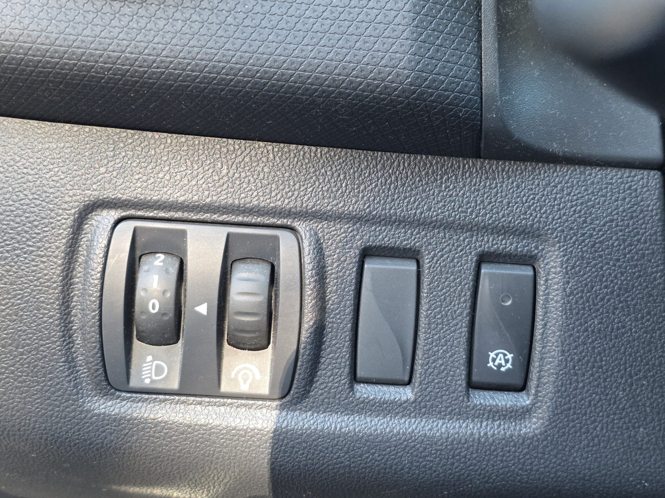 RENAULT CLIO IV Boîte auto – 1.5 dCi Energy dCi 90ch Business