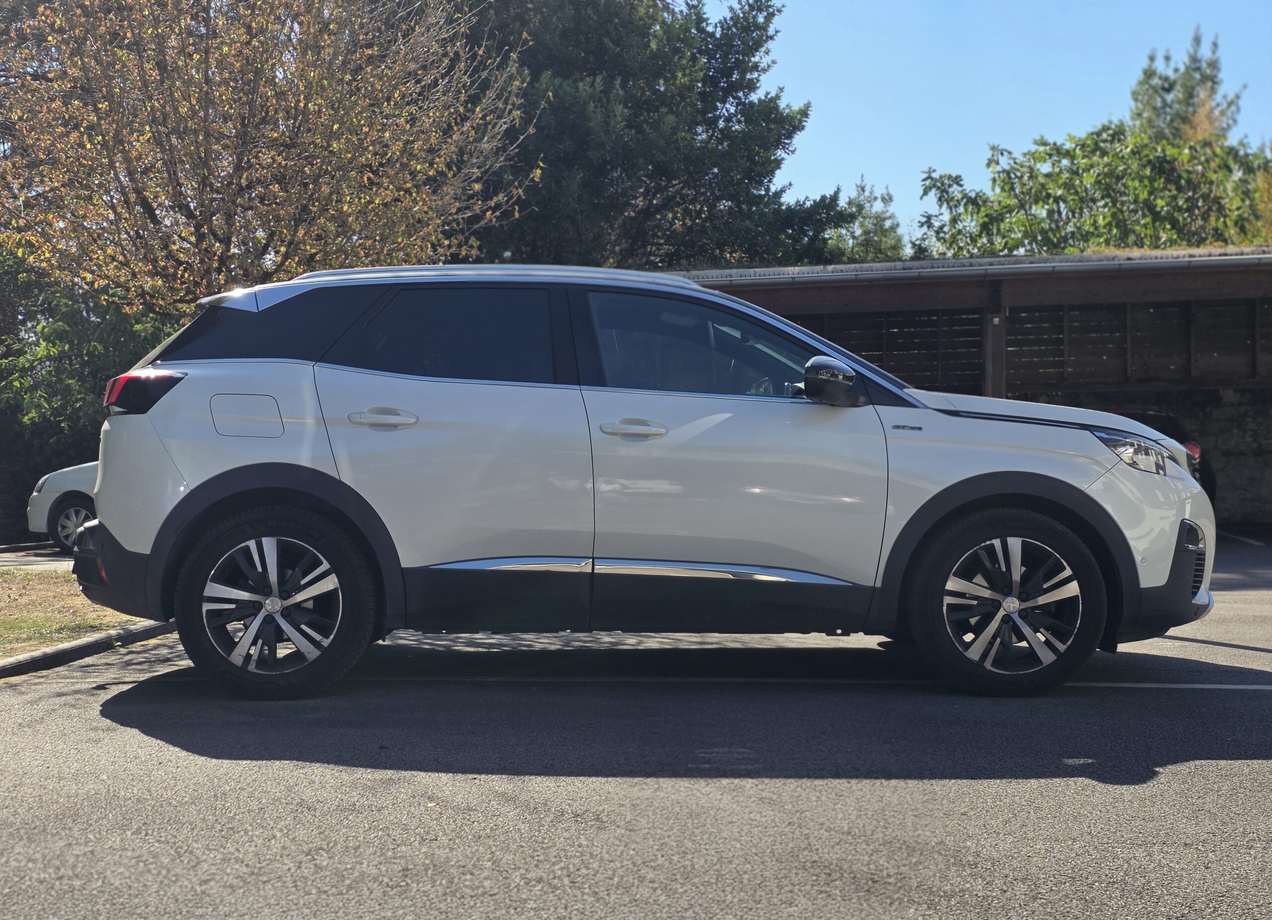 PEUGEOT 3008 – 1.2 PureTech 130ch BVM6 Finition GT LINE