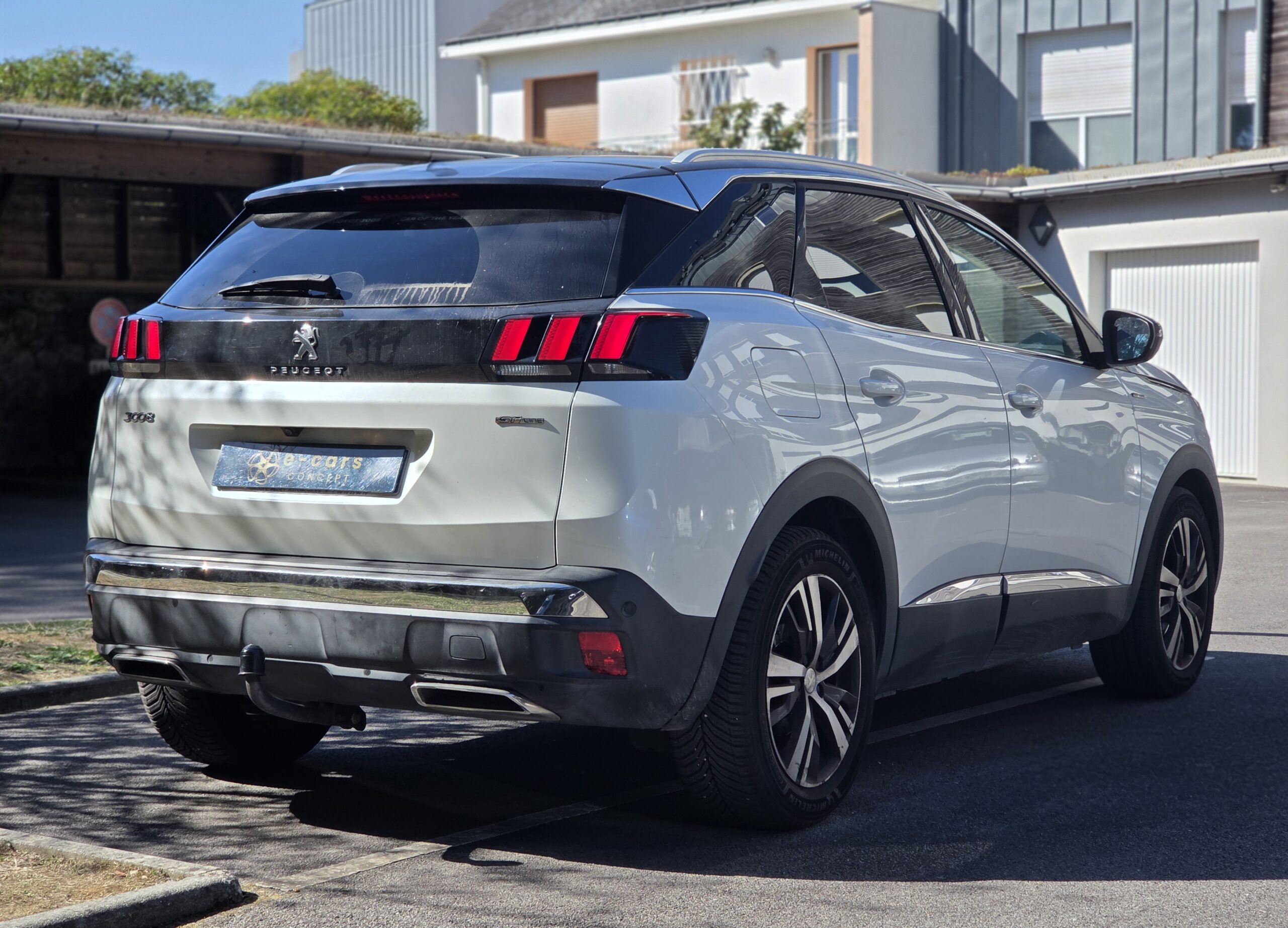 PEUGEOT 3008 – 1.2 PureTech 130ch BVM6 Finition GT LINE