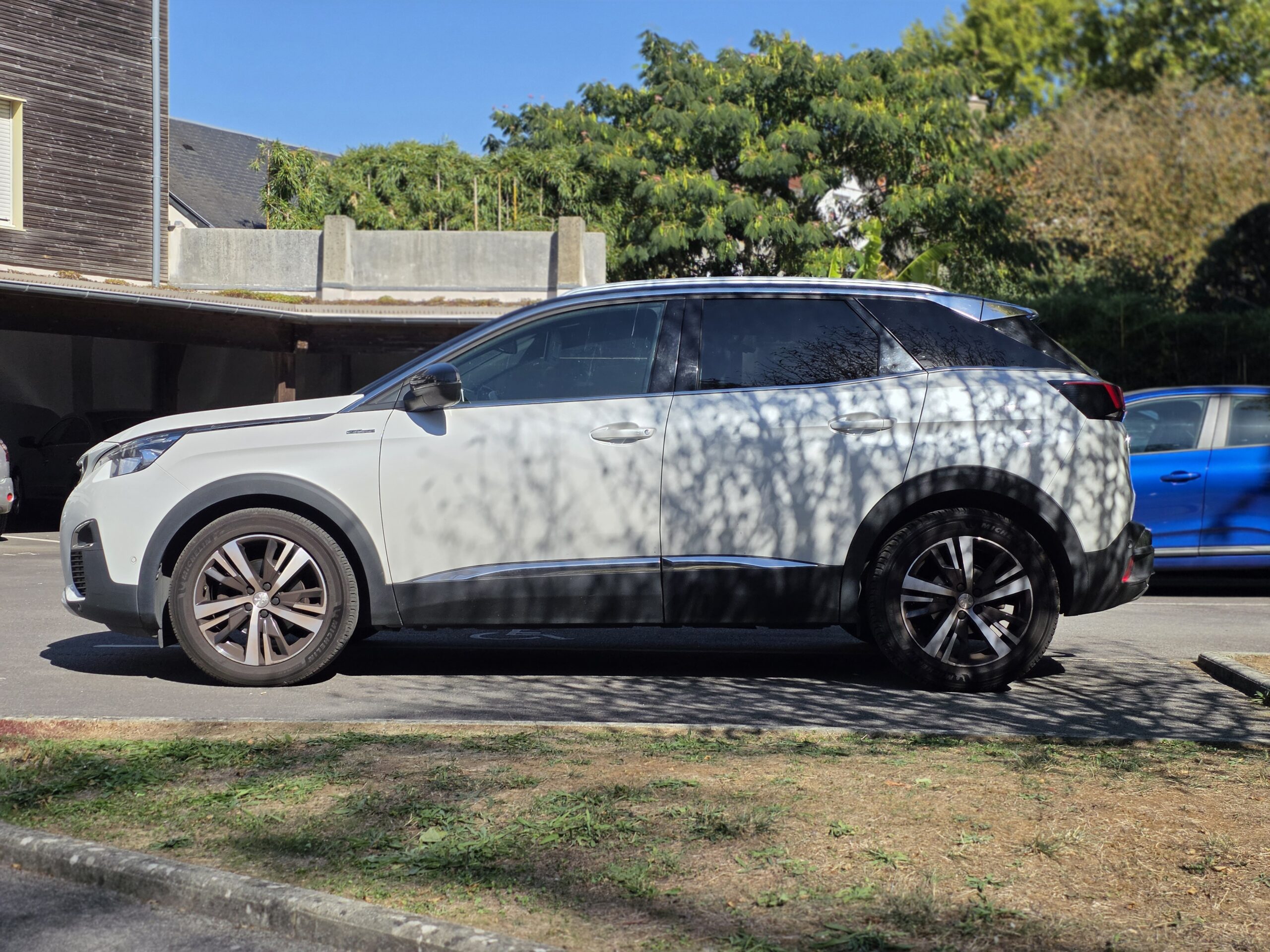 PEUGEOT 3008 – 1.2 PureTech 130ch BVM6 Finition GT LINE