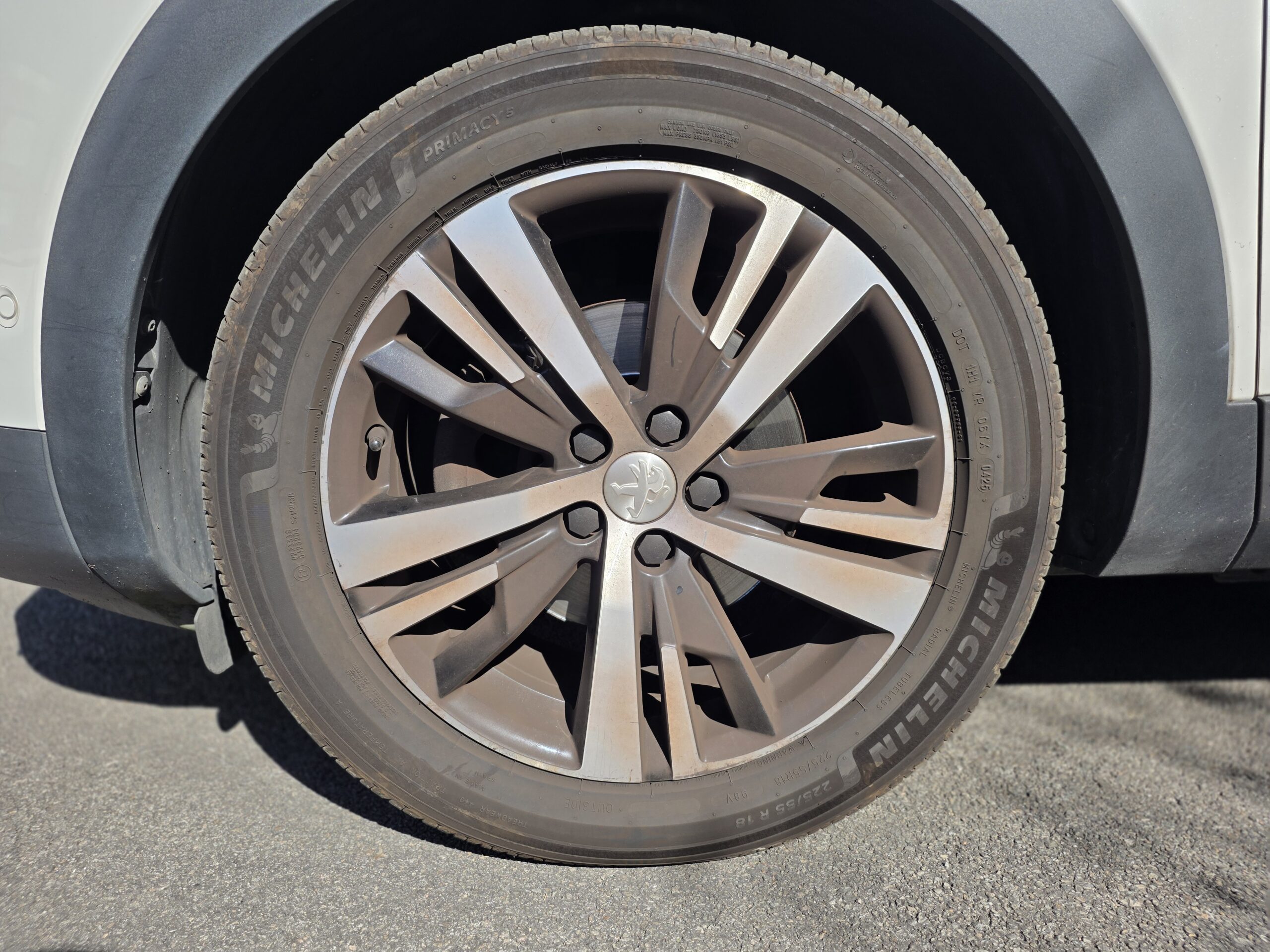 PEUGEOT 3008 – 1.2 PureTech 130ch BVM6 Finition GT LINE