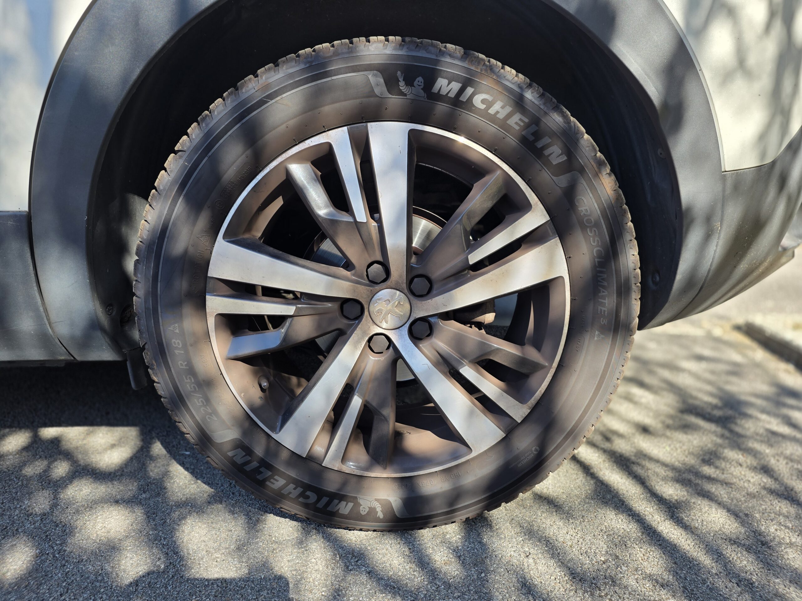 PEUGEOT 3008 – 1.2 PureTech 130ch BVM6 Finition GT LINE