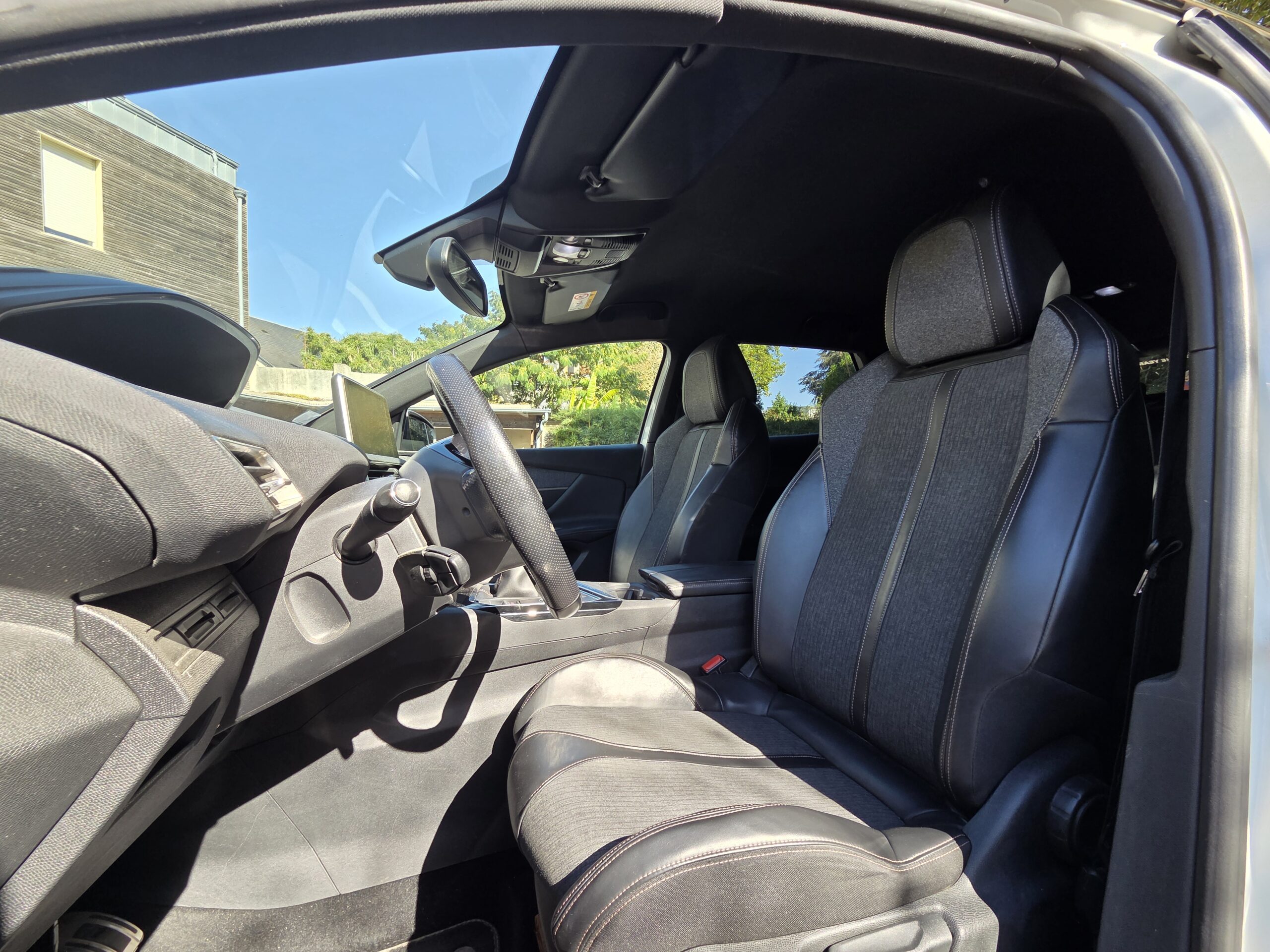 PEUGEOT 3008 – 1.2 PureTech 130ch BVM6 Finition GT LINE