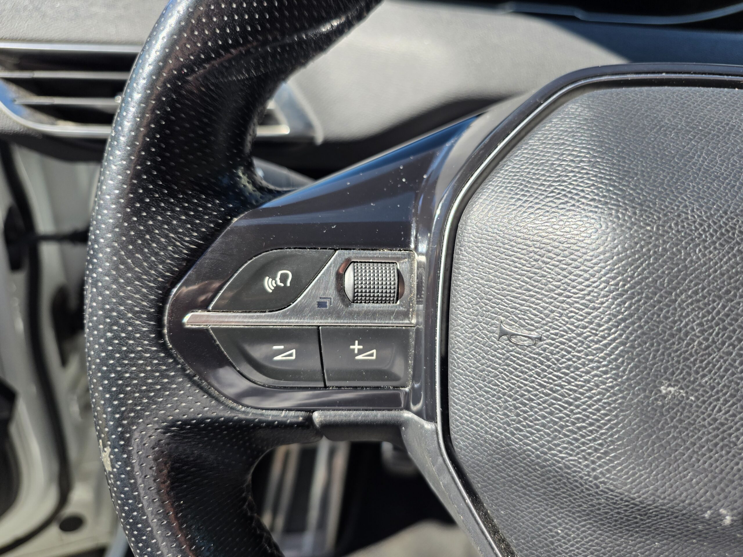 PEUGEOT 3008 – 1.2 PureTech 130ch BVM6 Finition GT LINE