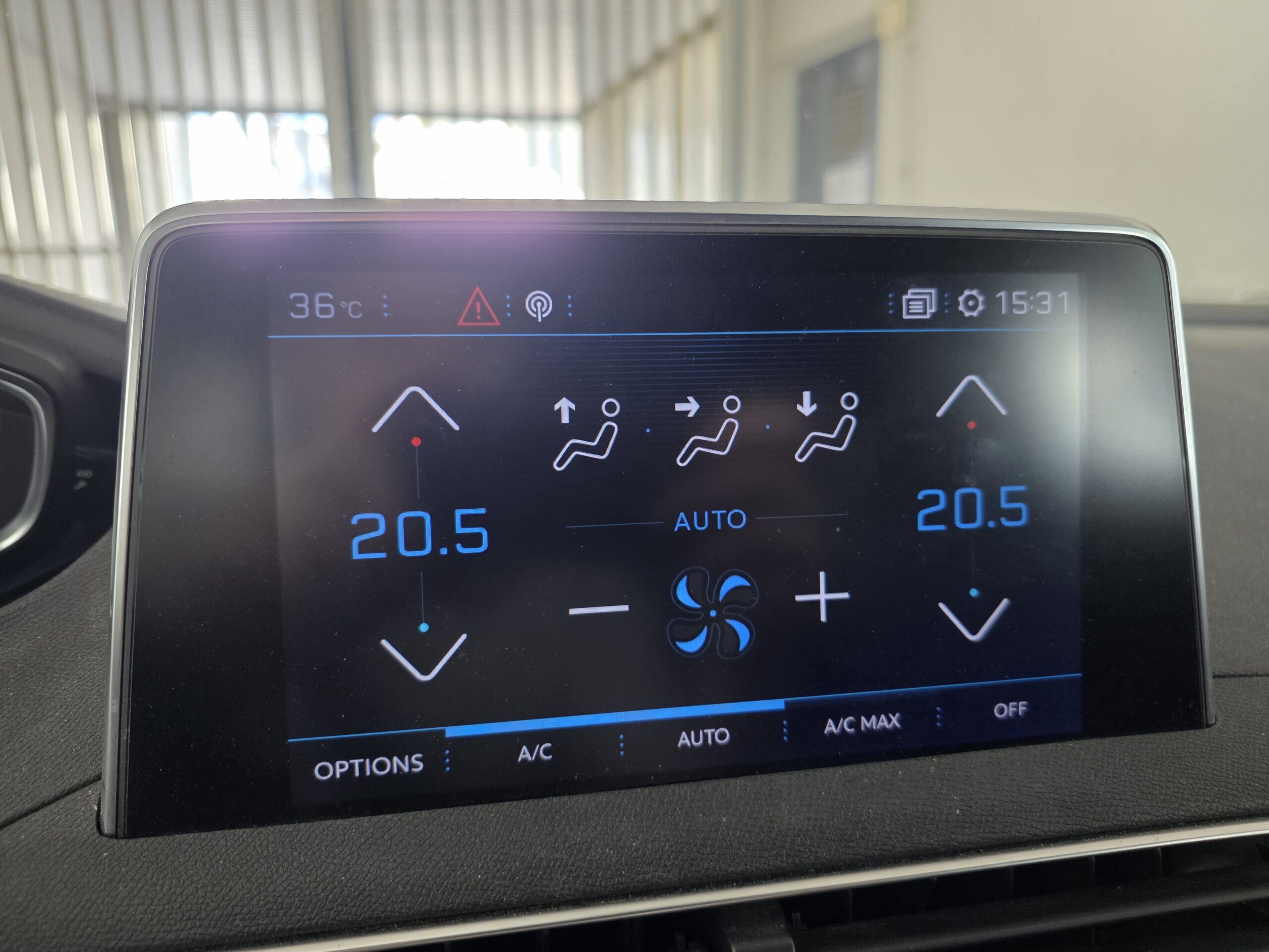 PEUGEOT 3008 – 1.2 PureTech 130ch BVM6 Finition GT LINE