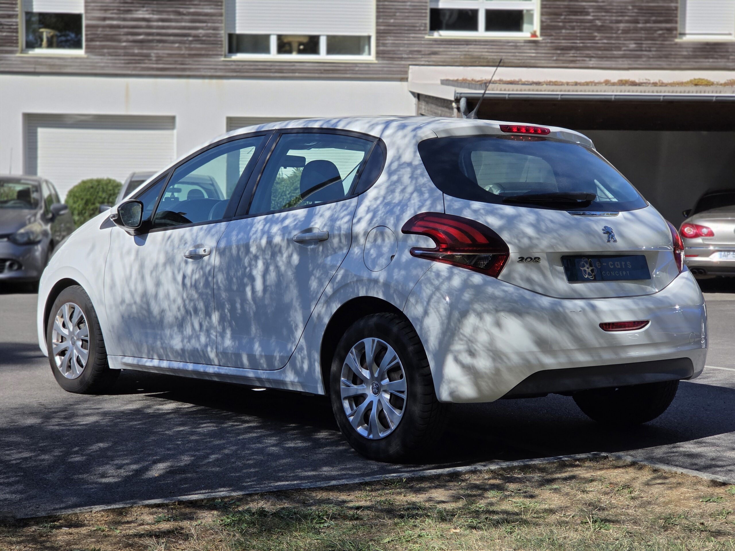 PEUGEOT 208 – 1.5 BlueHDi 100ch BVM6 Finition ACTIVE