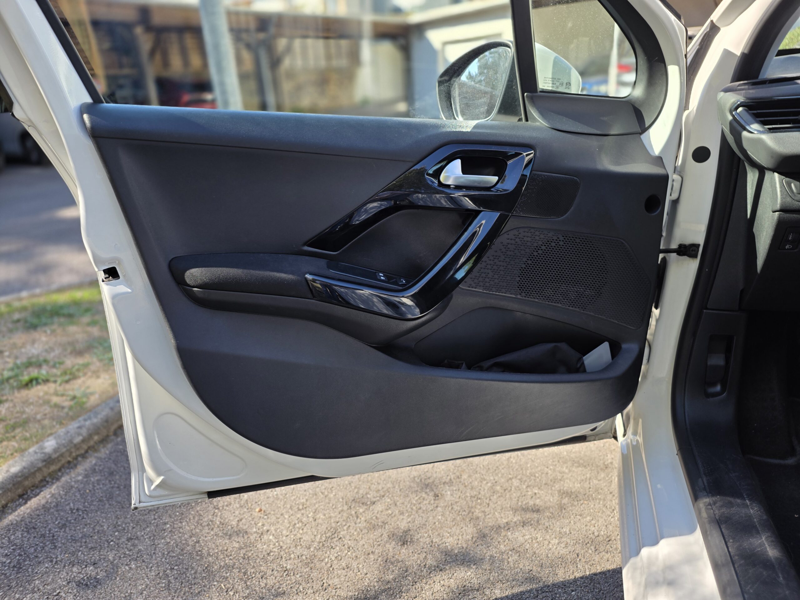 PEUGEOT 208 – 1.5 BlueHDi 100ch BVM6 Finition ACTIVE