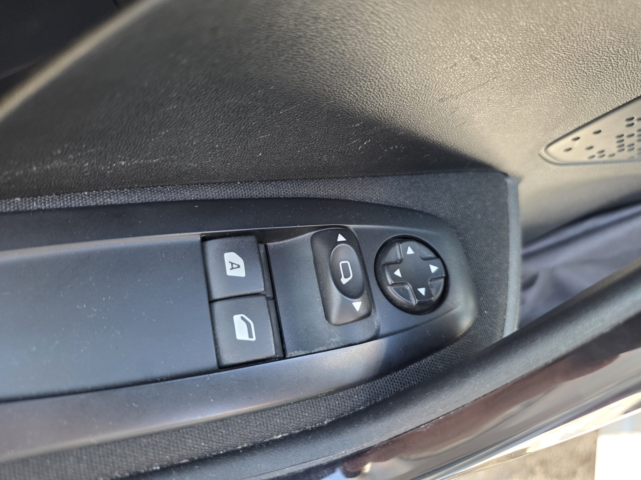 PEUGEOT 208 – 1.5 BlueHDi 100ch BVM6 Finition ACTIVE
