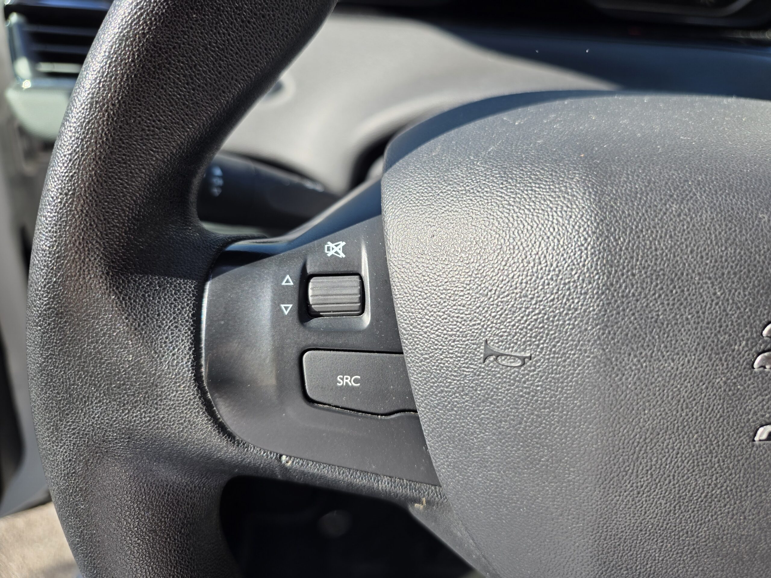 PEUGEOT 208 – 1.5 BlueHDi 100ch BVM6 Finition ACTIVE