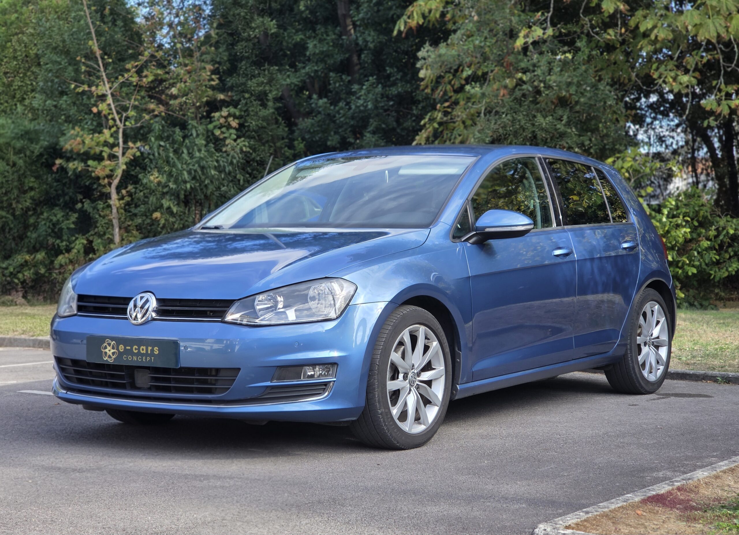 VOLKSWAGEN GOLF VII – 2.0 TDI 150ch DSG6 Finition CARAT