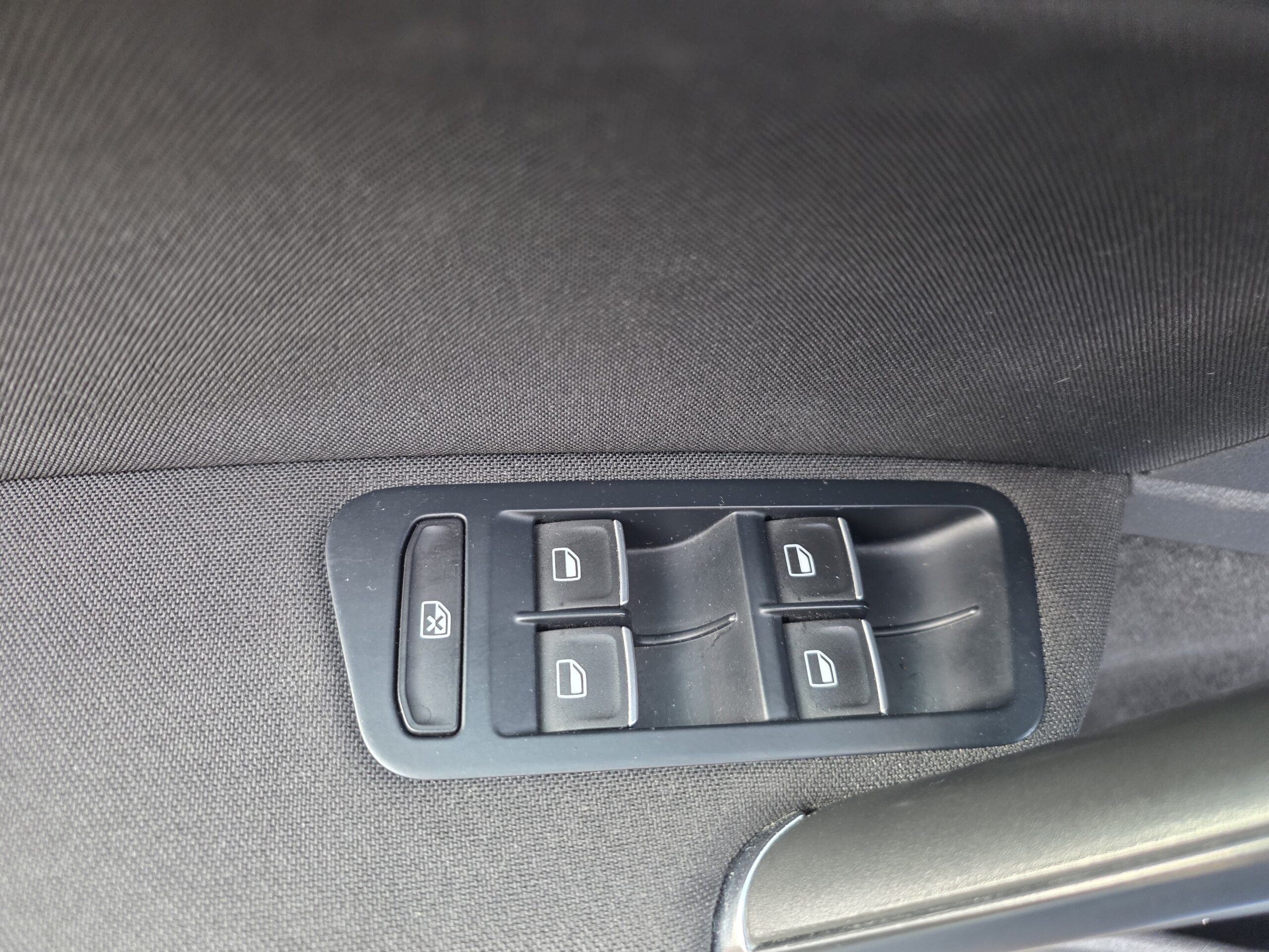 VOLKSWAGEN GOLF VII – 2.0 TDI 150ch DSG6 Finition CARAT