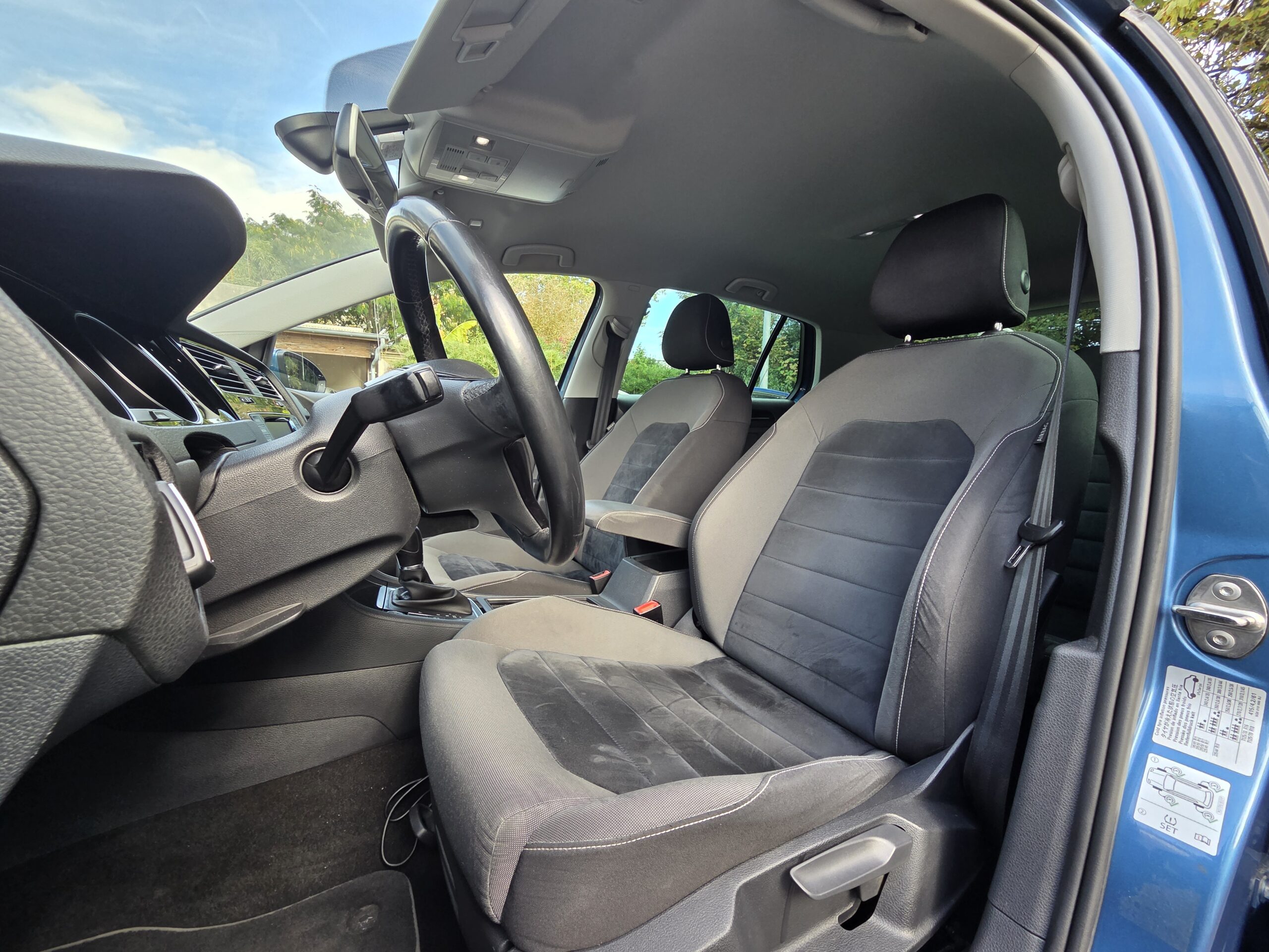 VOLKSWAGEN GOLF VII – 2.0 TDI 150ch DSG6 Finition CARAT
