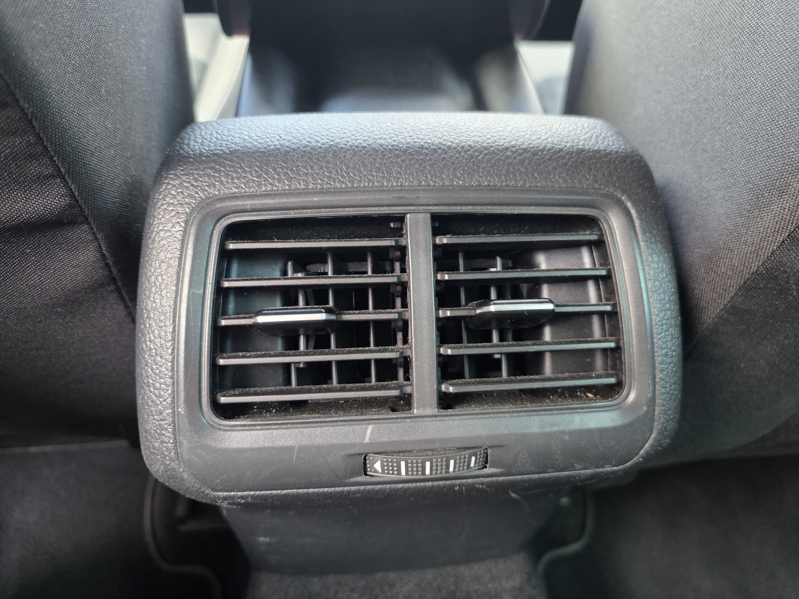 VOLKSWAGEN GOLF VII – 2.0 TDI 150ch DSG6 Finition CARAT