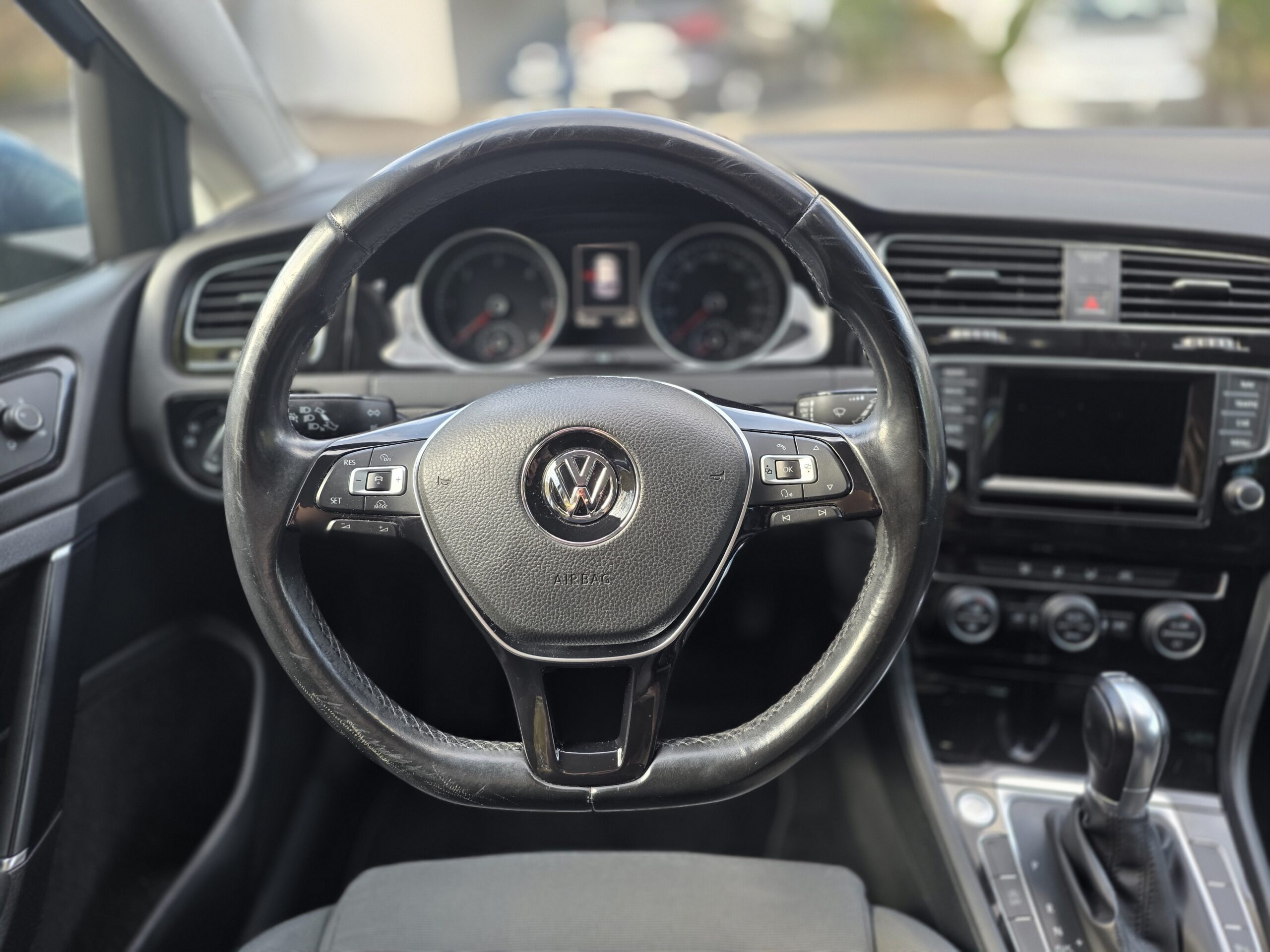 VOLKSWAGEN GOLF VII – 2.0 TDI 150ch DSG6 Finition CARAT