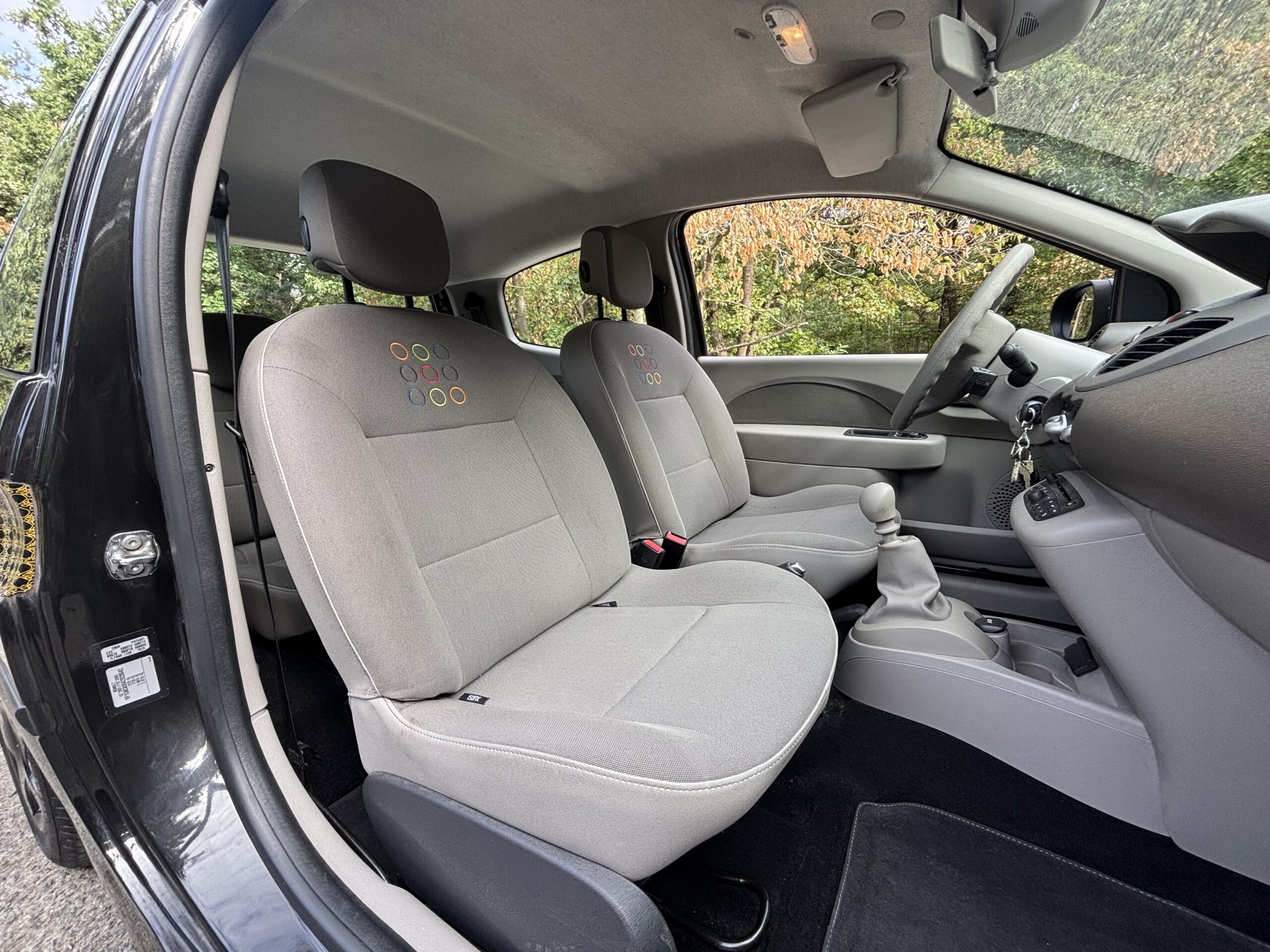 RENAULT Twingo II 1.2 i 16V 75 DOLCE VITA
