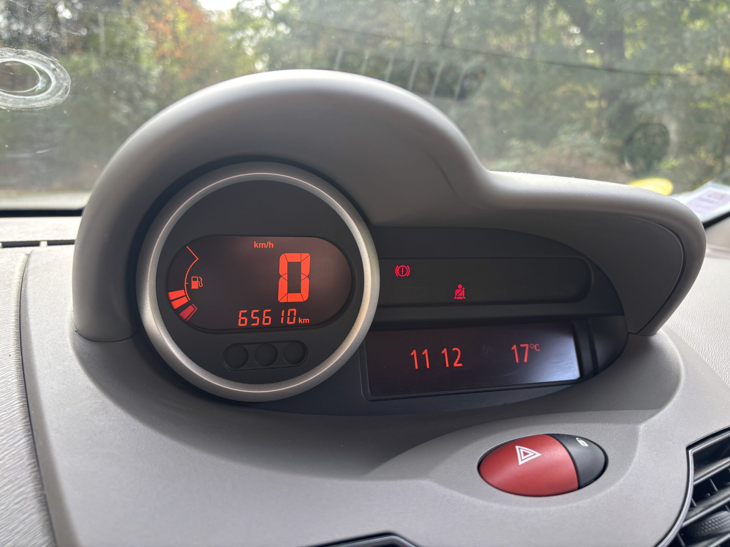 RENAULT Twingo II 1.2 i 16V 75 DOLCE VITA