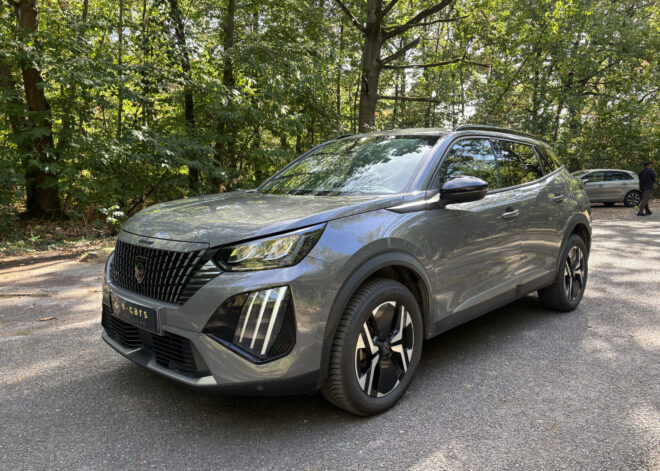 PEUGEOT 2008 1.2 Hybrid e-DSC6 136 ALLURE