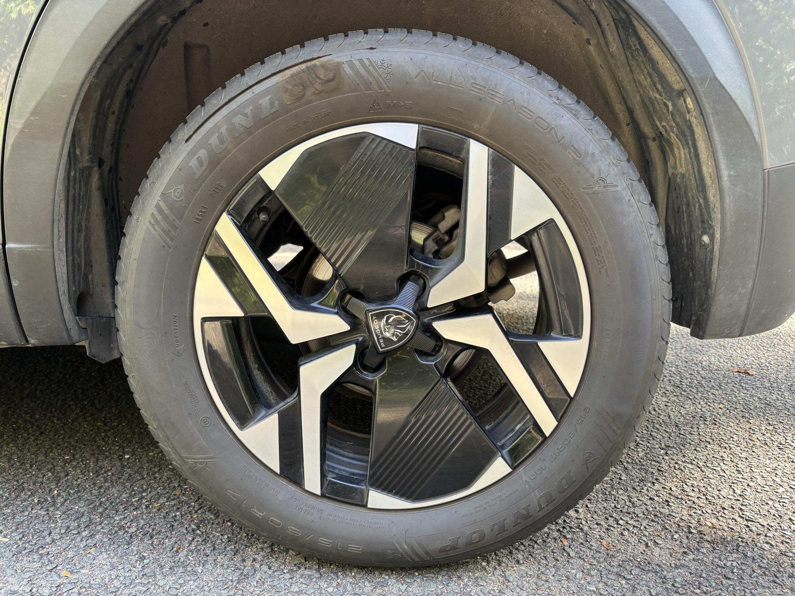 PEUGEOT 2008 1.2 Hybrid e-DSC6 136 ALLURE