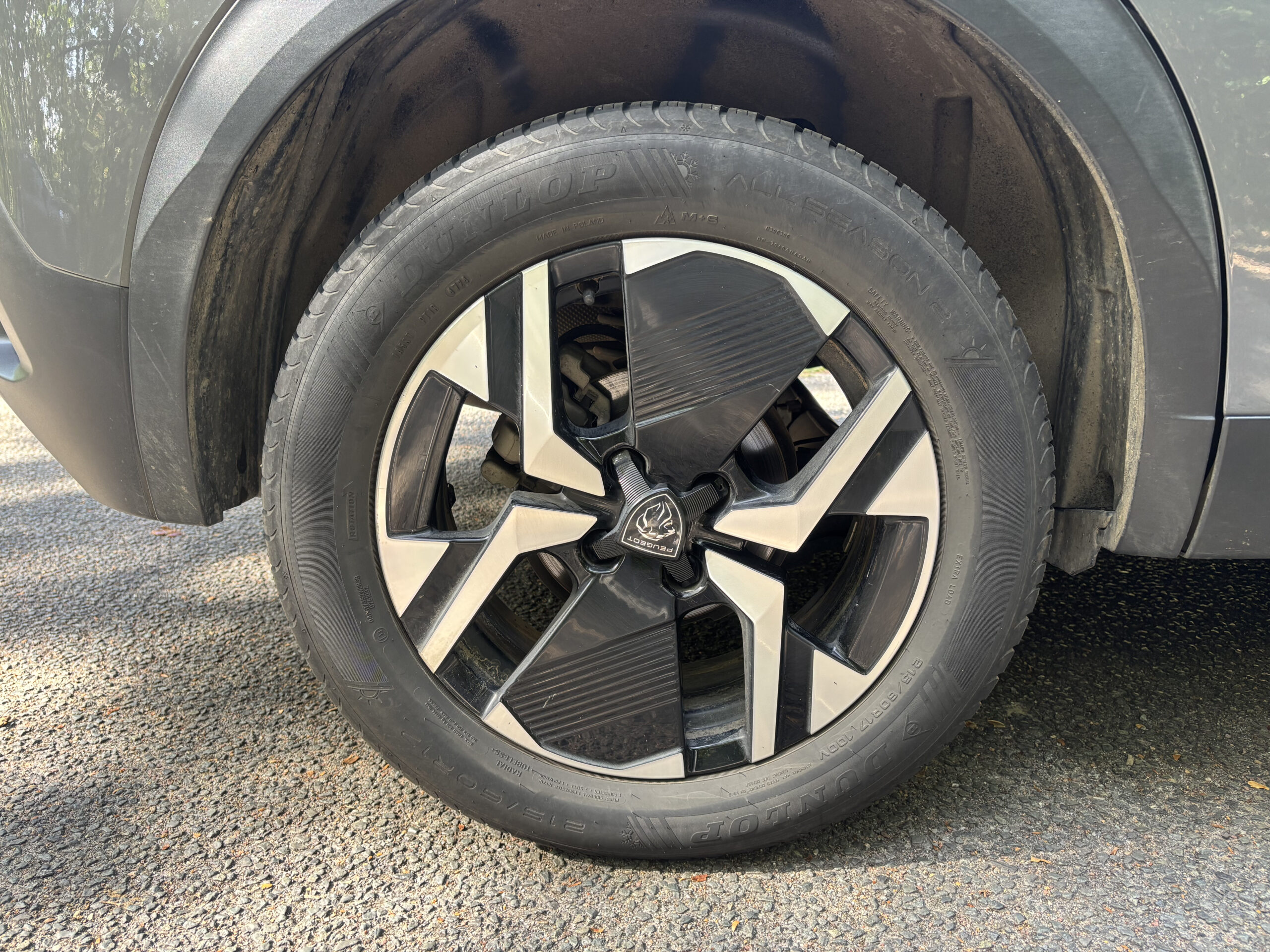 PEUGEOT 2008 1.2 Hybrid e-DSC6 136 ALLURE