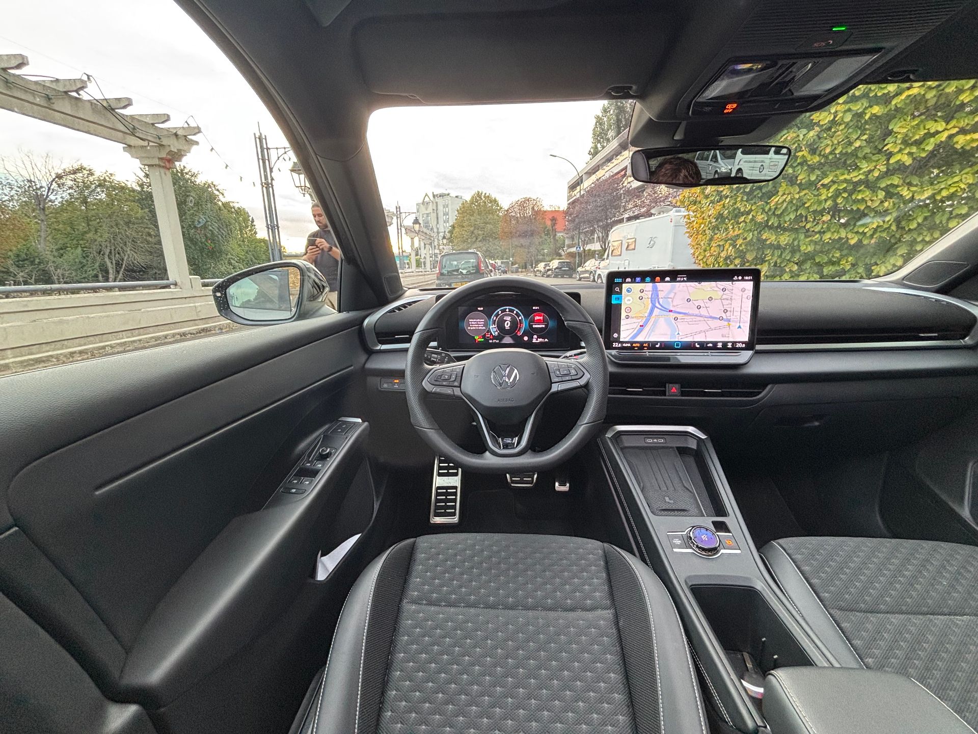 Volkswagen T-Roc 1.5 e-tsi 150ch R-line