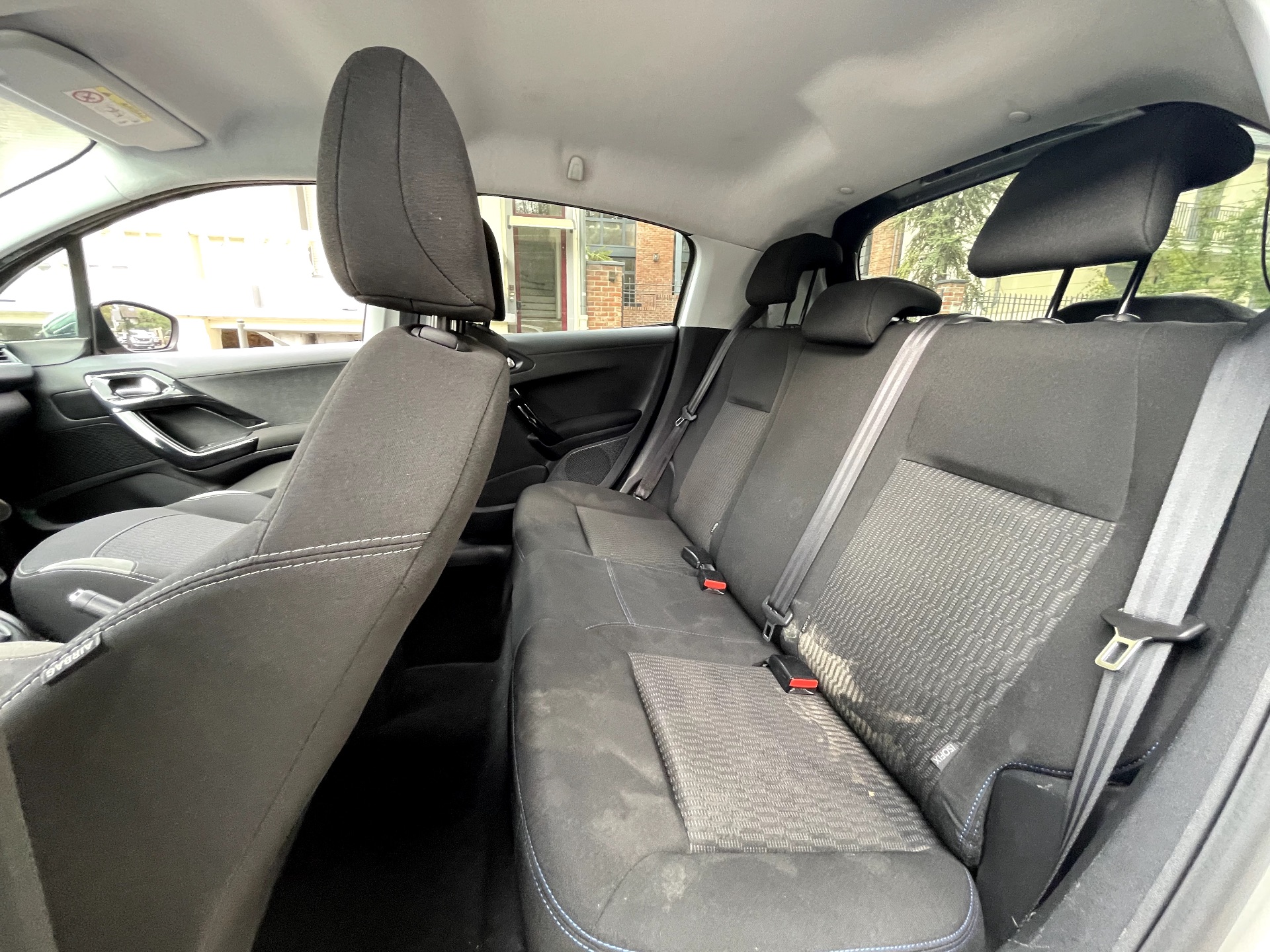 Peugeot 208 1.2 vti 82ch style