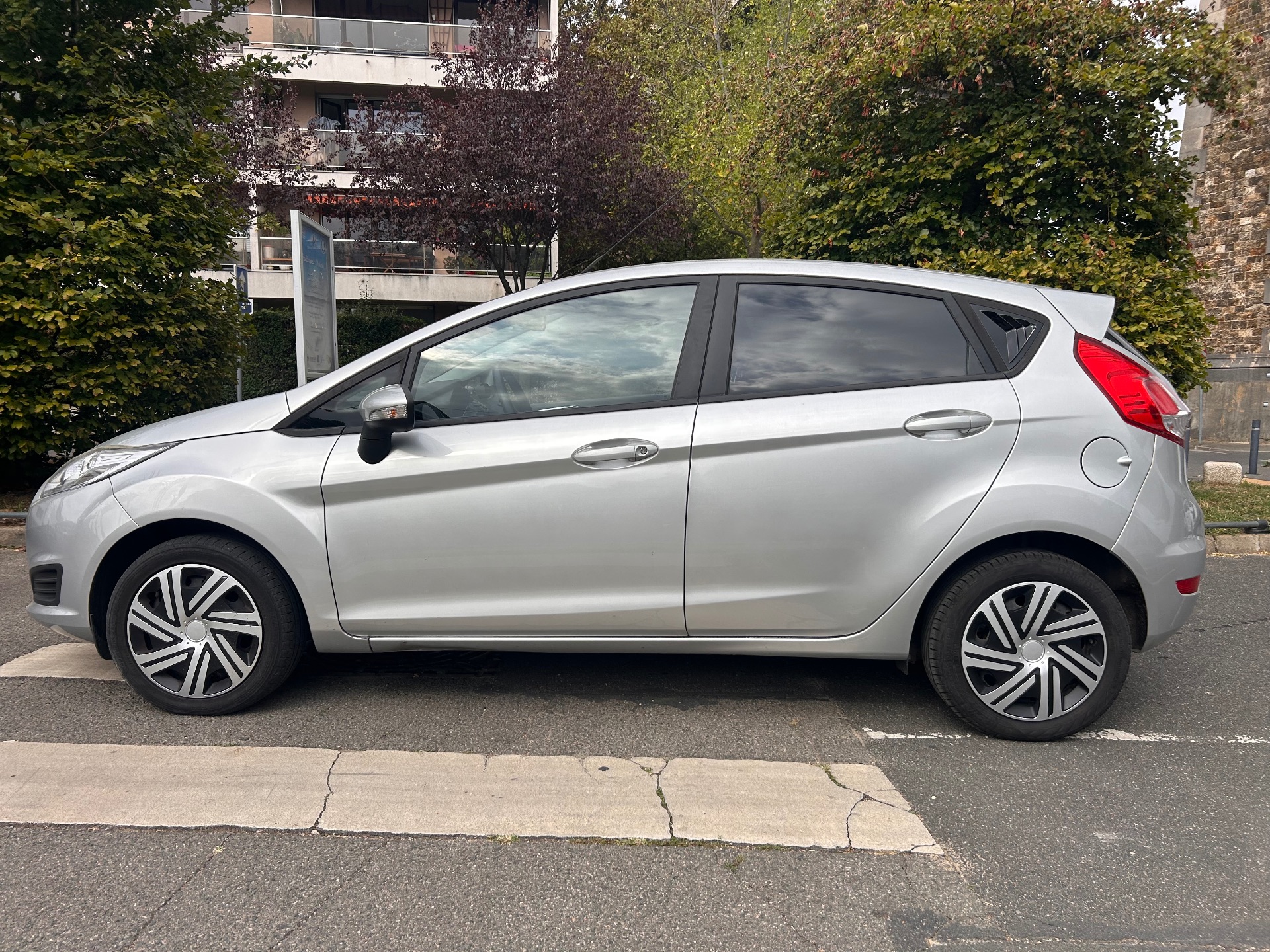 Ford Fiesta 1.0 sci 80ch titanium
