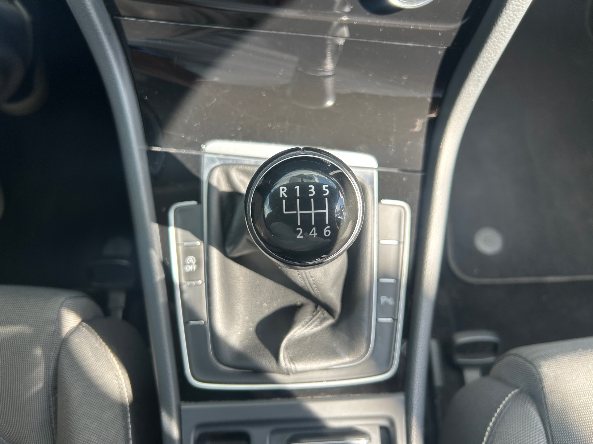 Volkswagen GOLF 7 1,4 TSI 140ch Carat