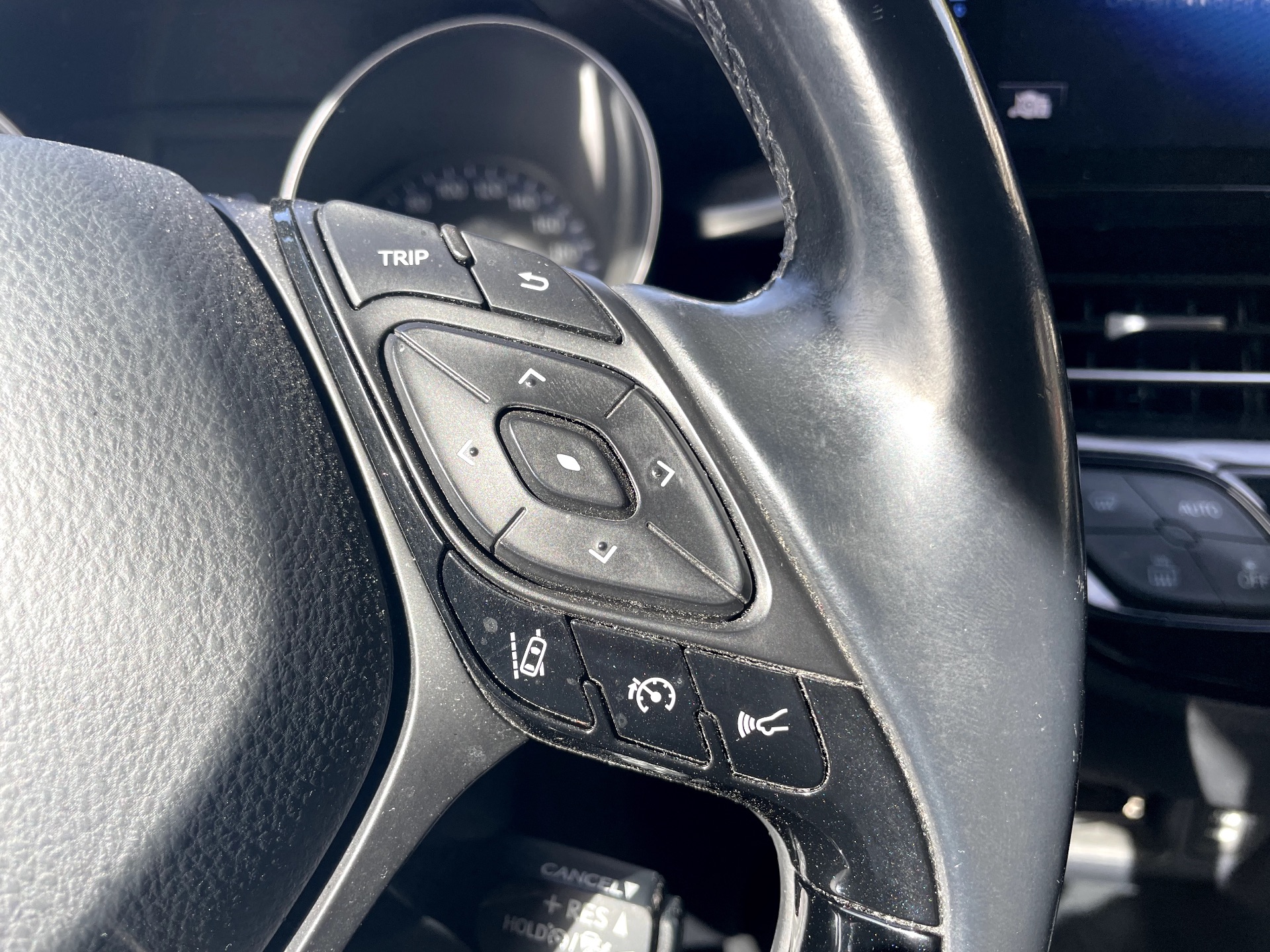 Toyota C-HR 1.8 VVT-i 16V 122ch DYNAMIC BUSINESS