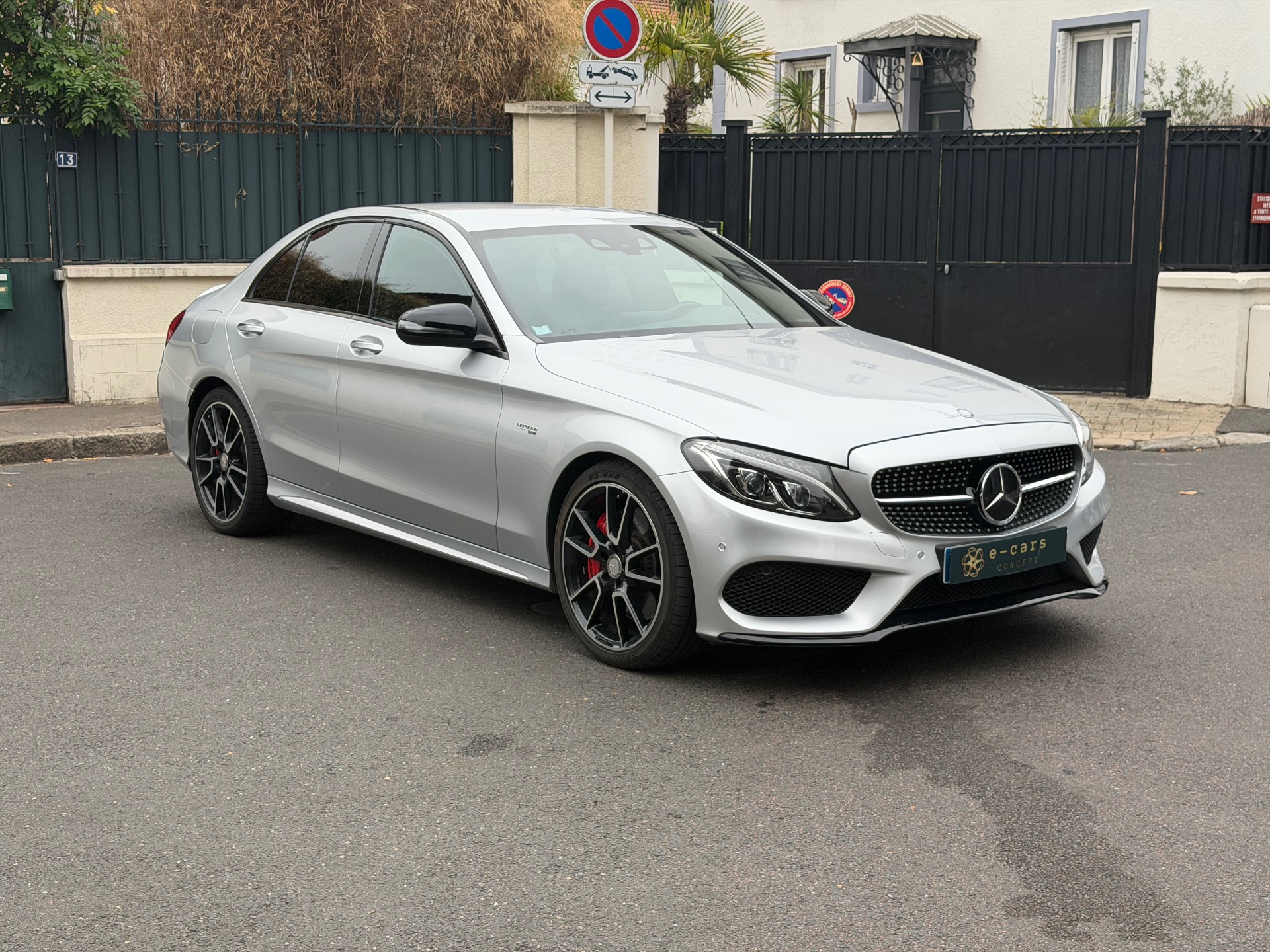Mercedes-Benz Classe C 3.0 V6 biturbo 367ch 43 AMG
