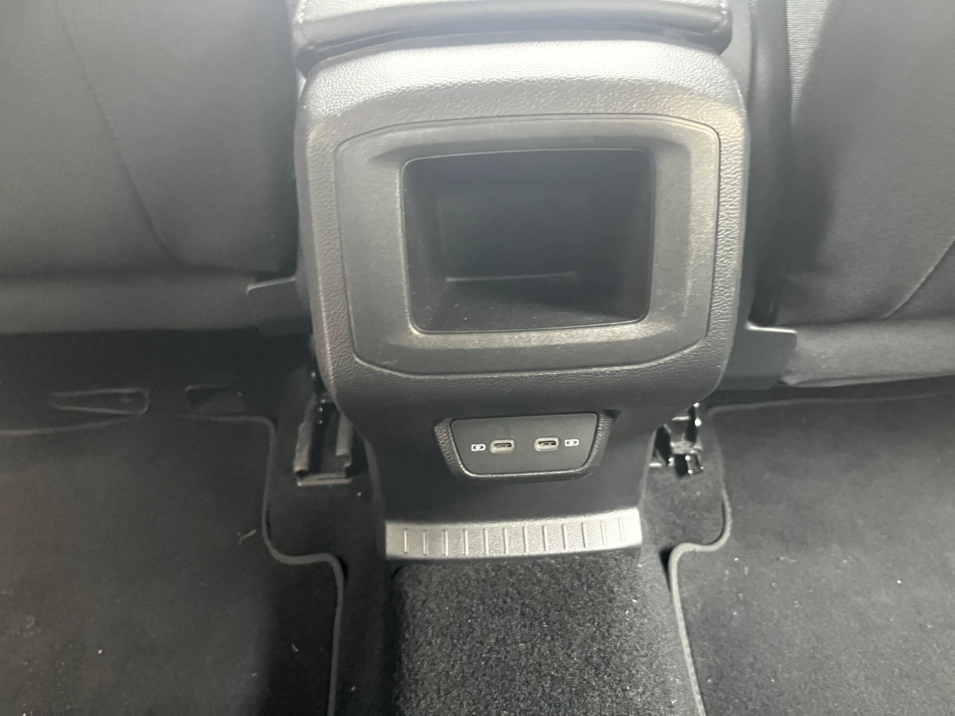 volkswagen T-Cross 110CH 110ch R-Line Tech