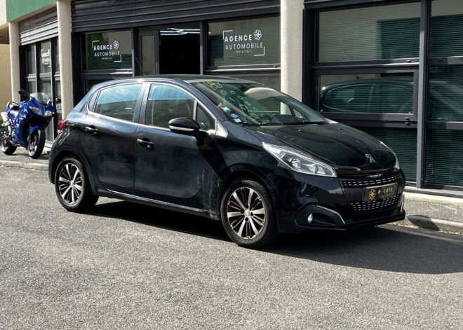 Peugeot 208 1.2 pure tech 82ch Allure