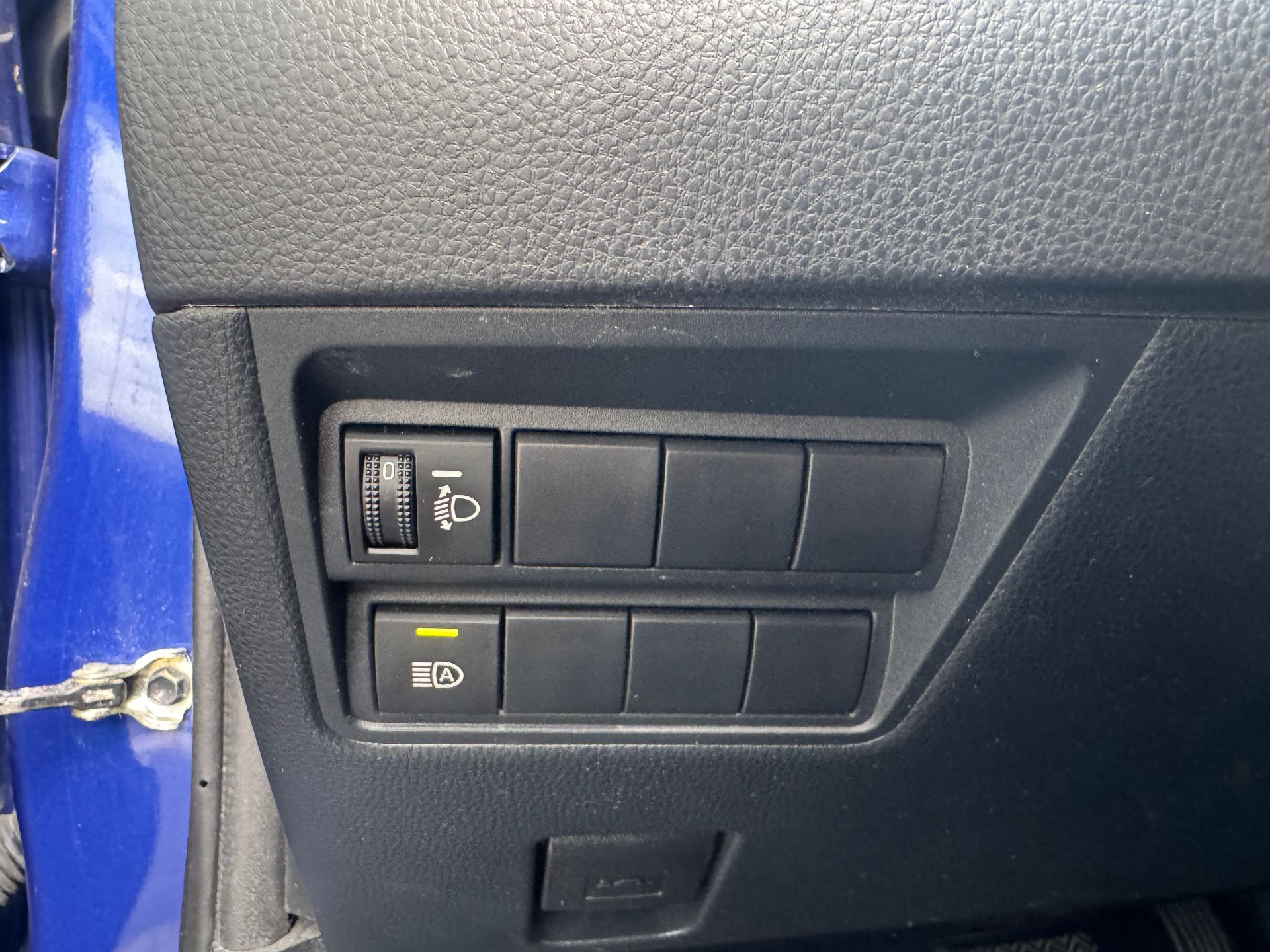 Toyota Yaris 1.5 VVTI 12V 116 HSD Hybrid E-CVT 92ch DESIGN PACK