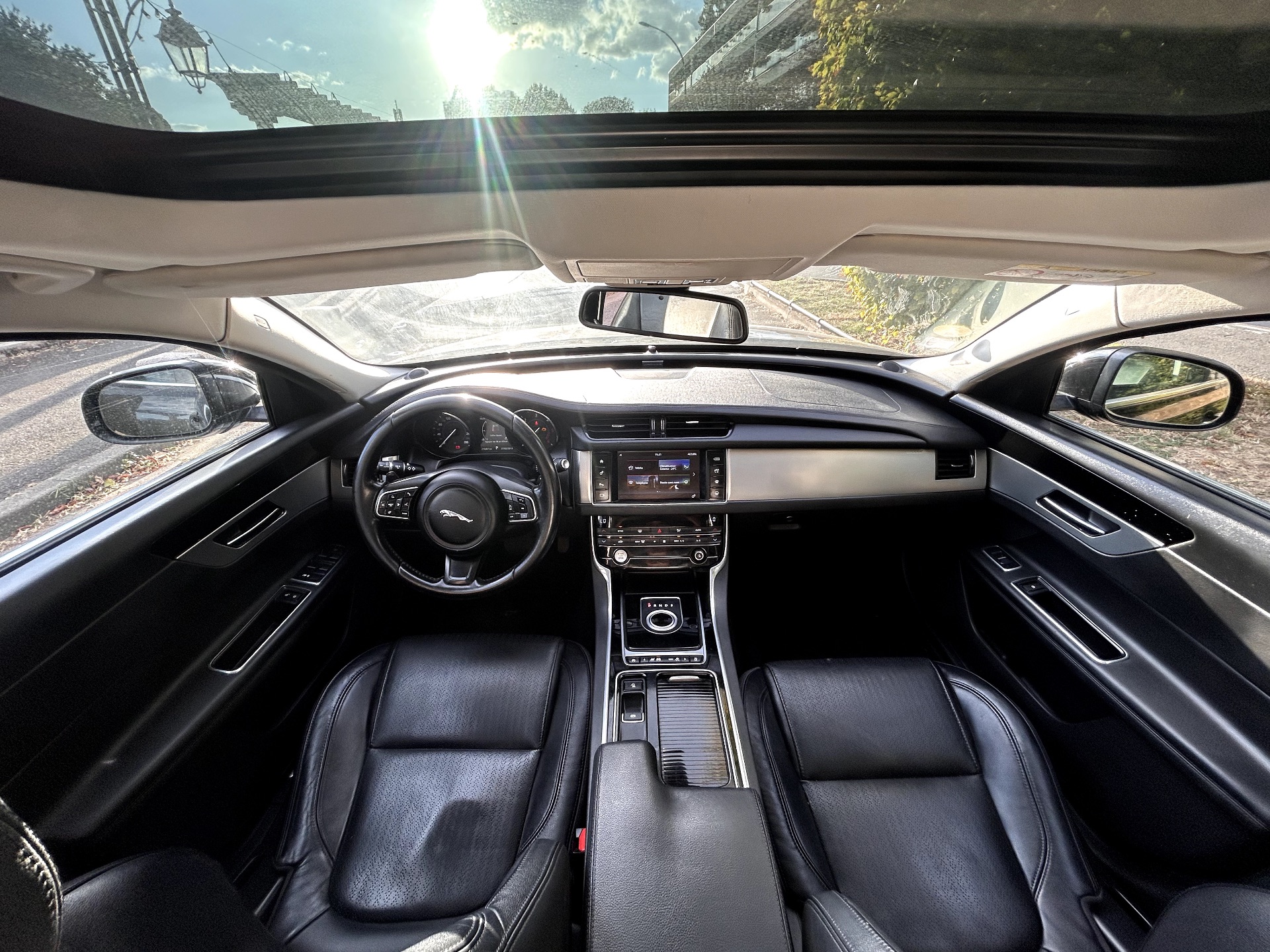 Jaguar XF 2.0 163ch performance buisness