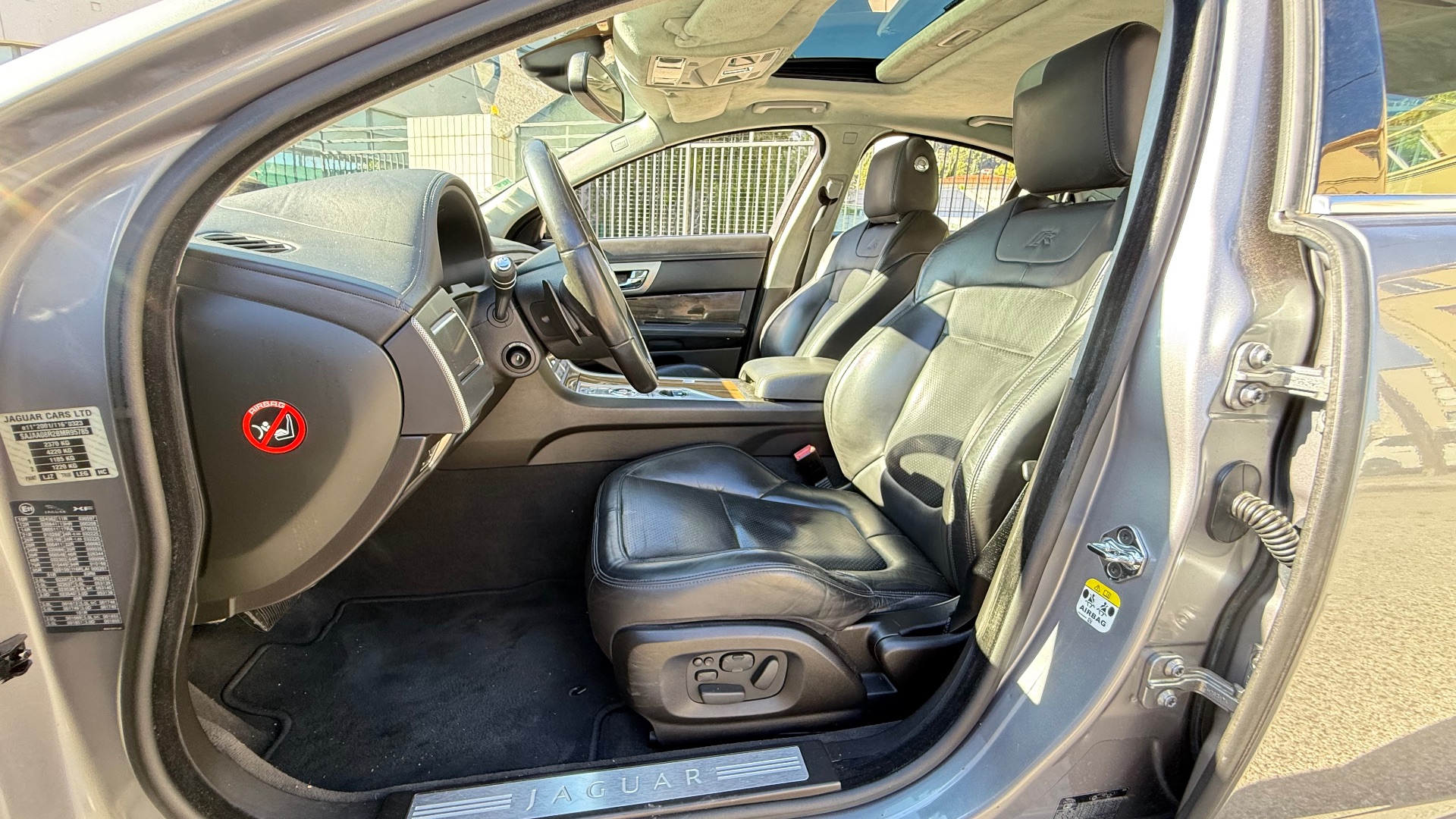 Jaguar XF 5.0 V8 510ch R SUPERCHARGED
