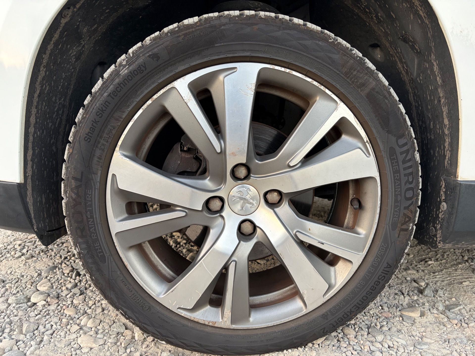 Peugeot 2008 1,6 Vti 120ch Feline Titane