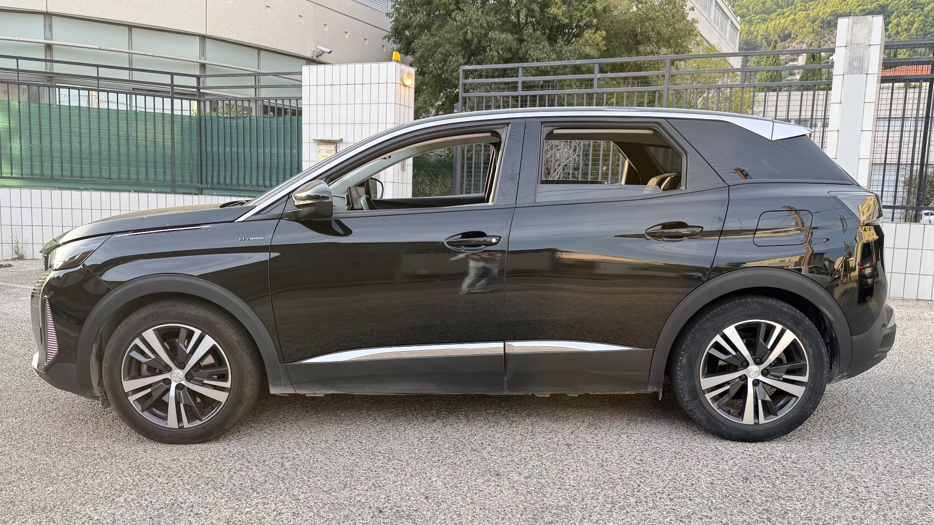 Peugeot 3008 1.6 HYBRID RECHARGEABLE e-EAT8 225ch ALLURE