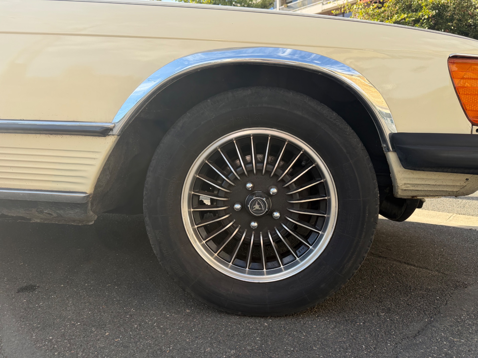 Mercedes-Benz SL 450 4.5 225ch