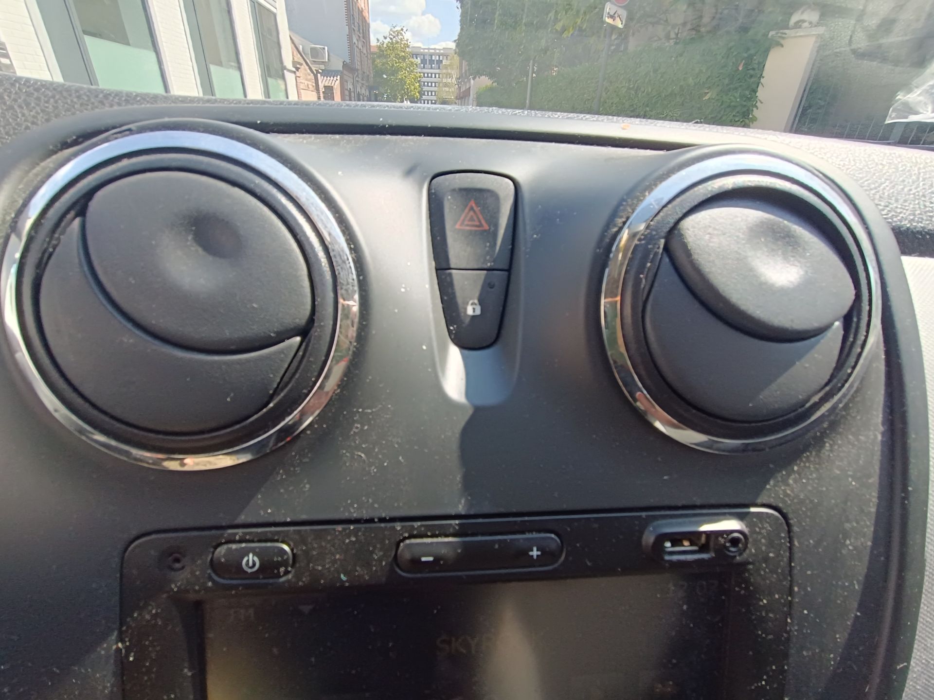 Dacia Logan 1.2i 75ch