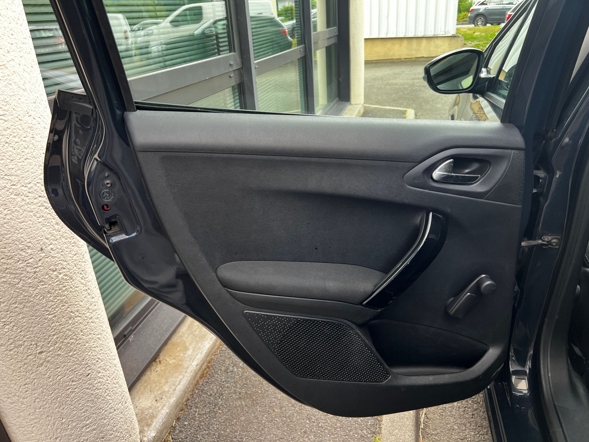 Peugoet 208 1.2 Pure tech 82ch ACTIVE