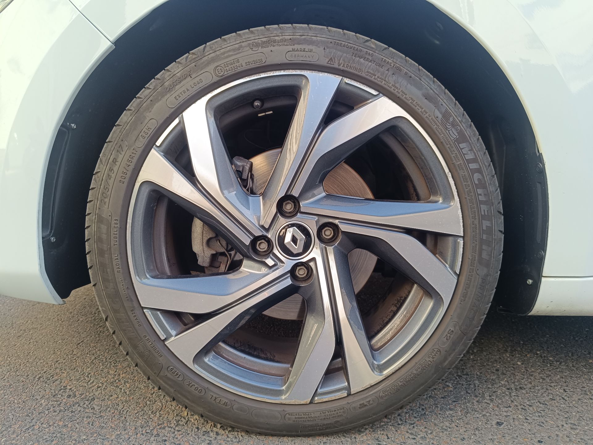 RENAULT CLIO 1.3 TCE 140ch rs line