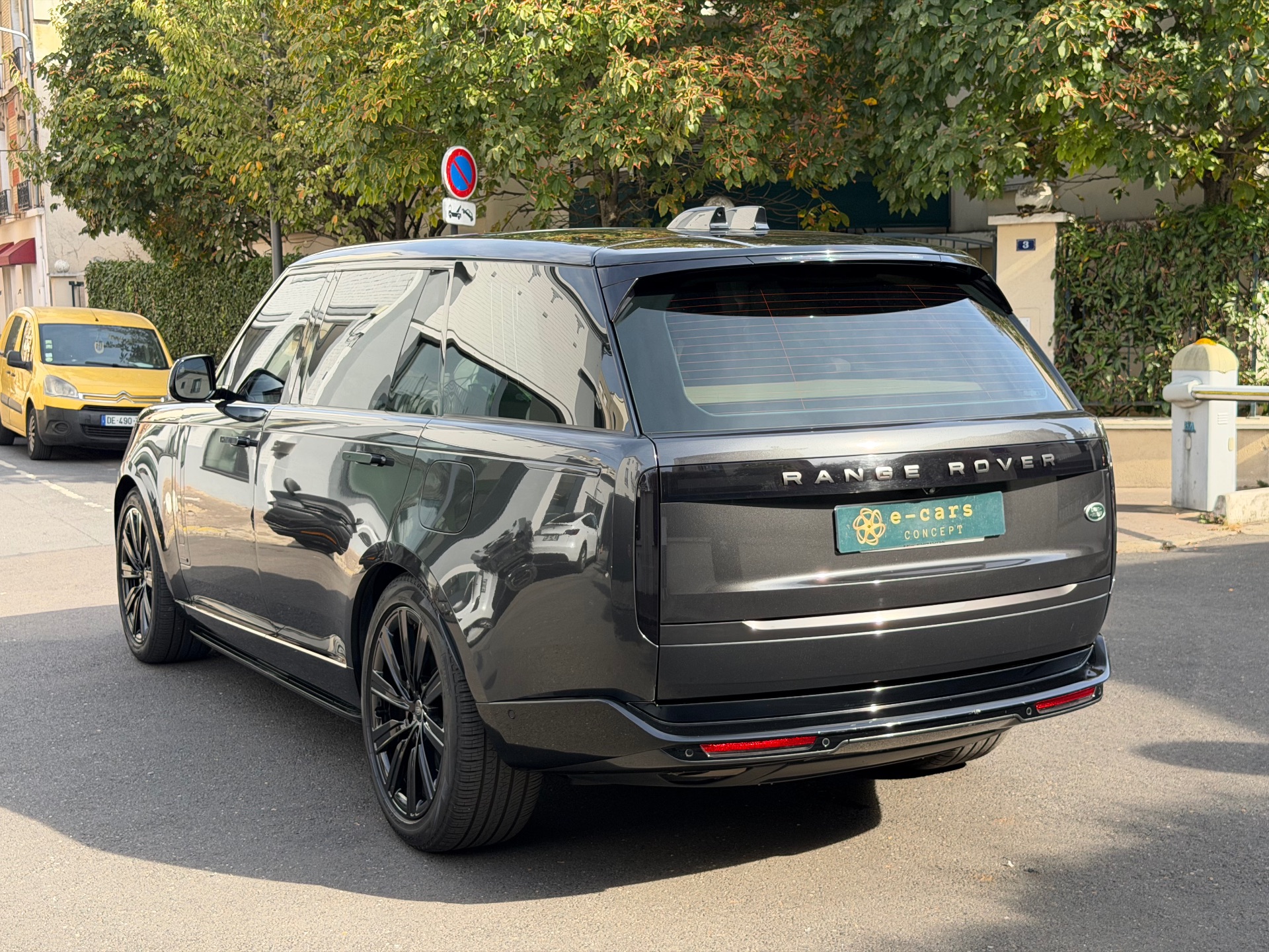 LAND ROVER RANGE ROVER