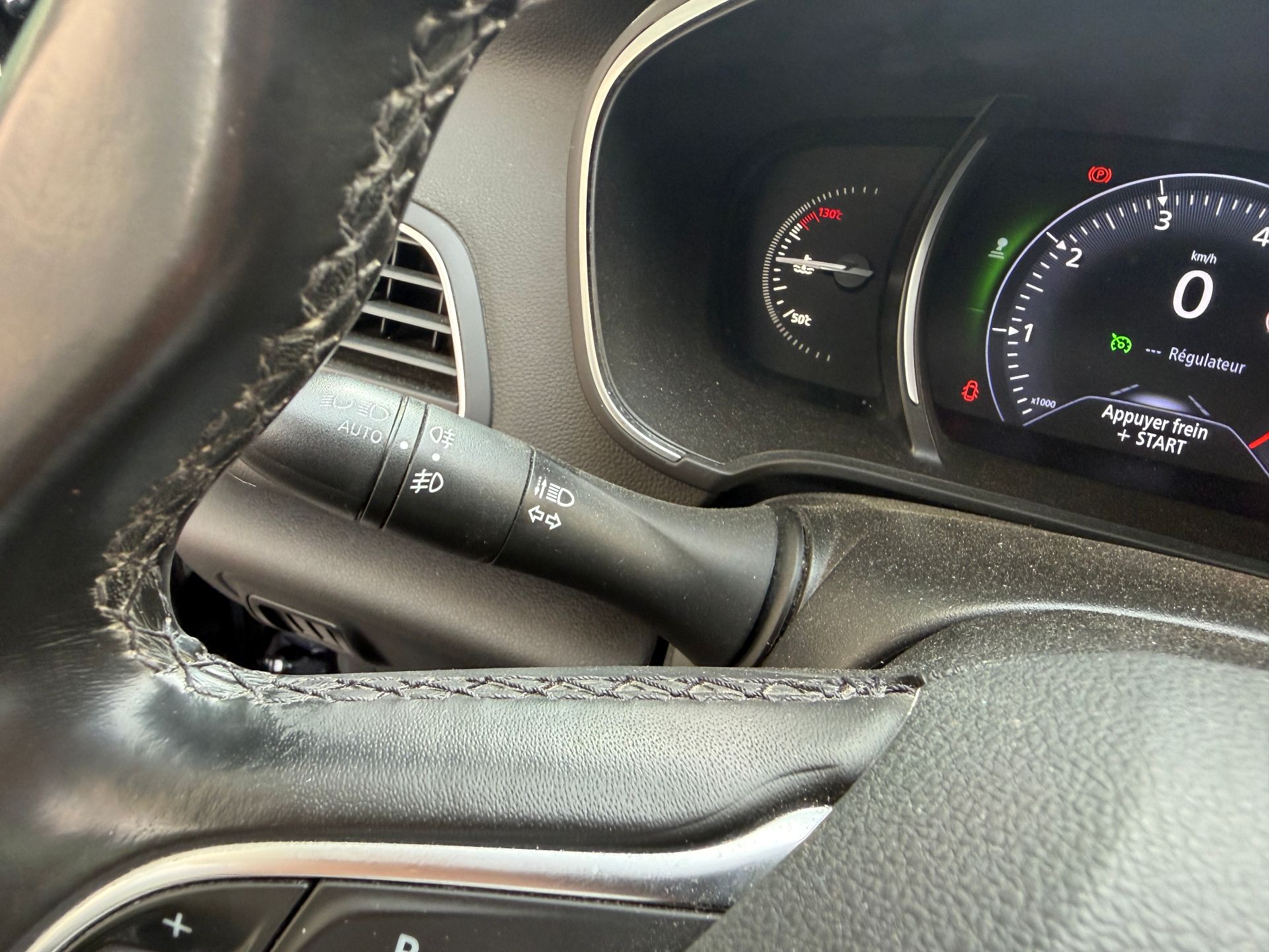 Renault Mégane “Intense Bose” – 8 490 € (Max 6890€)