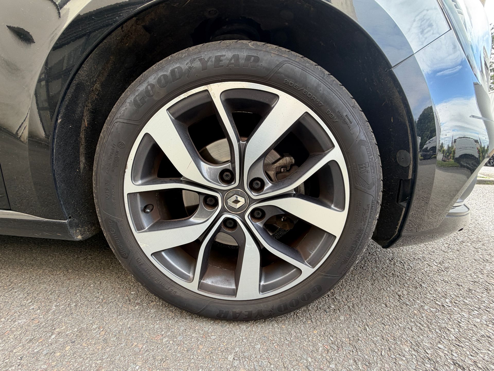 Renault Mégane “Intense Bose” – 8 490 € (Max 6890€)